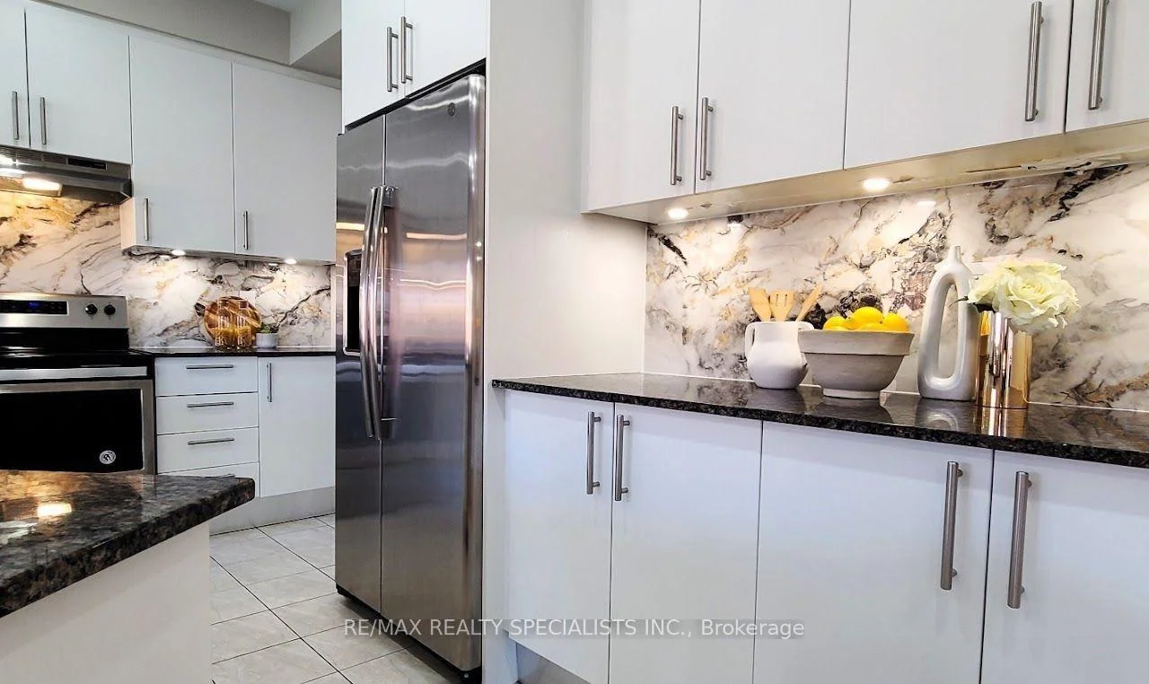 Photo 15 of 186 Lyle Drive, Clarington, Bowmanville — HOMEH