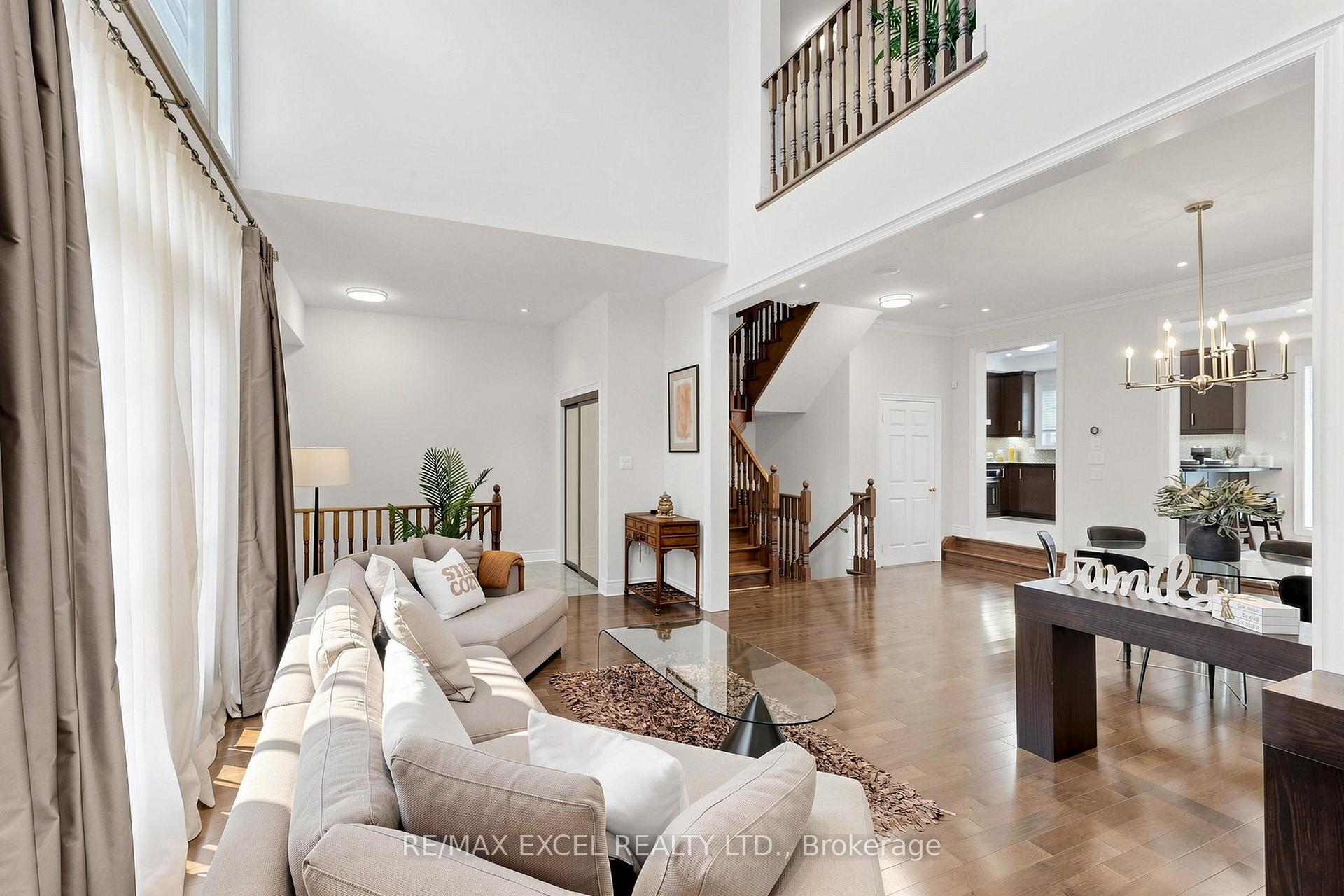 Photo 5 of 25 Lord Durham Road, Markham, Unionville — HOMEH