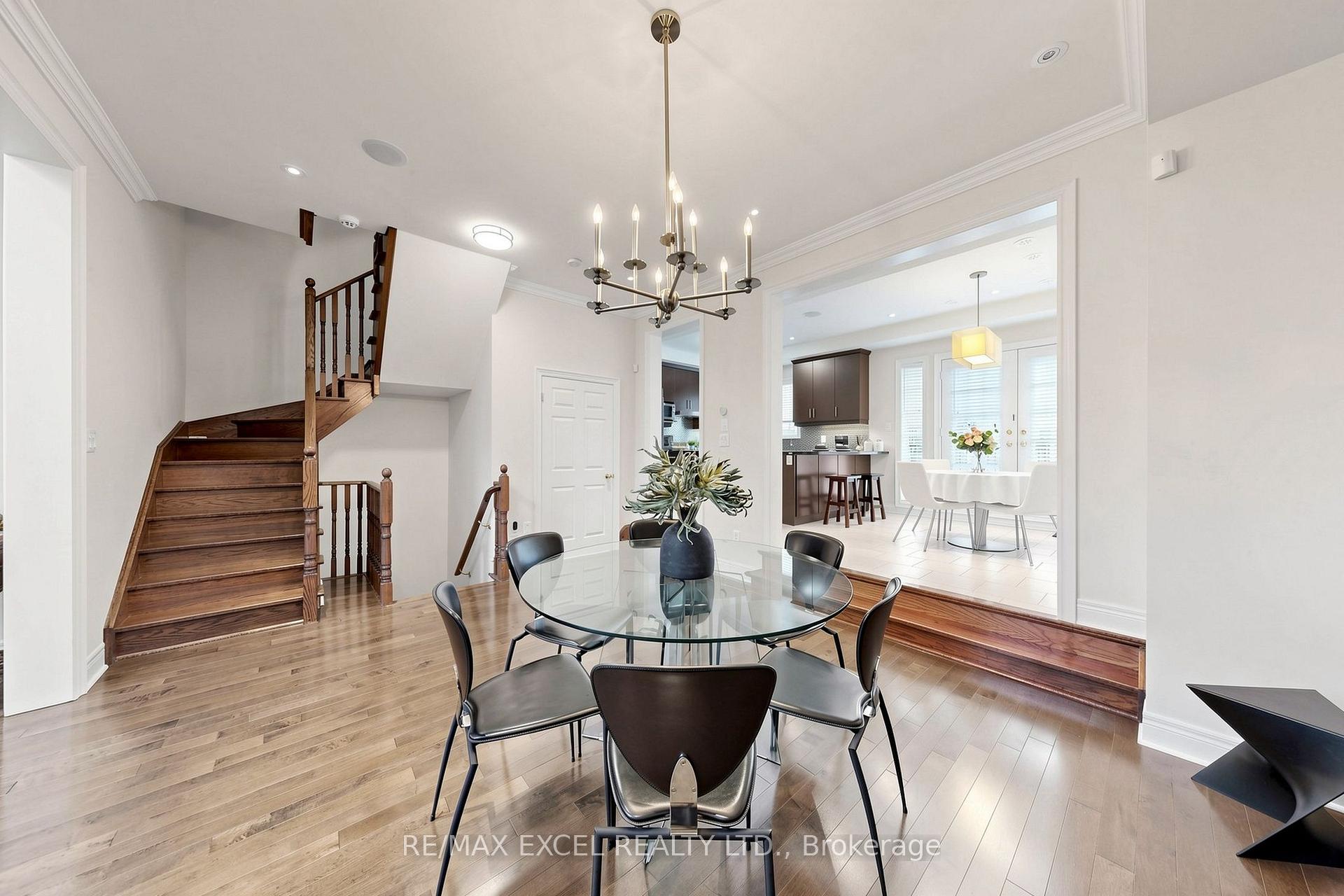 Photo 7 of 25 Lord Durham Road, Markham, Unionville — HOMEH