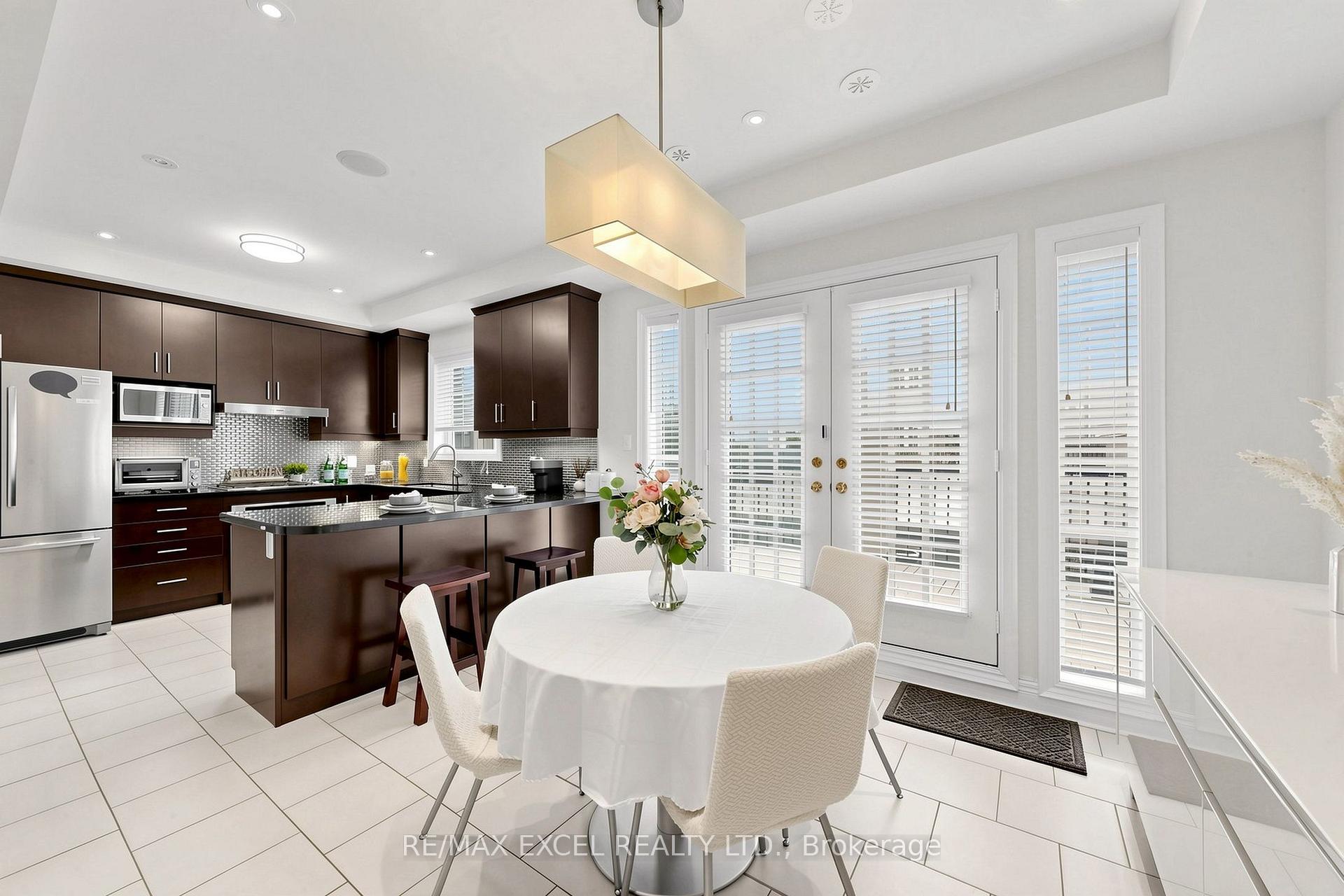 Photo 14 of 25 Lord Durham Road, Markham, Unionville — HOMEH