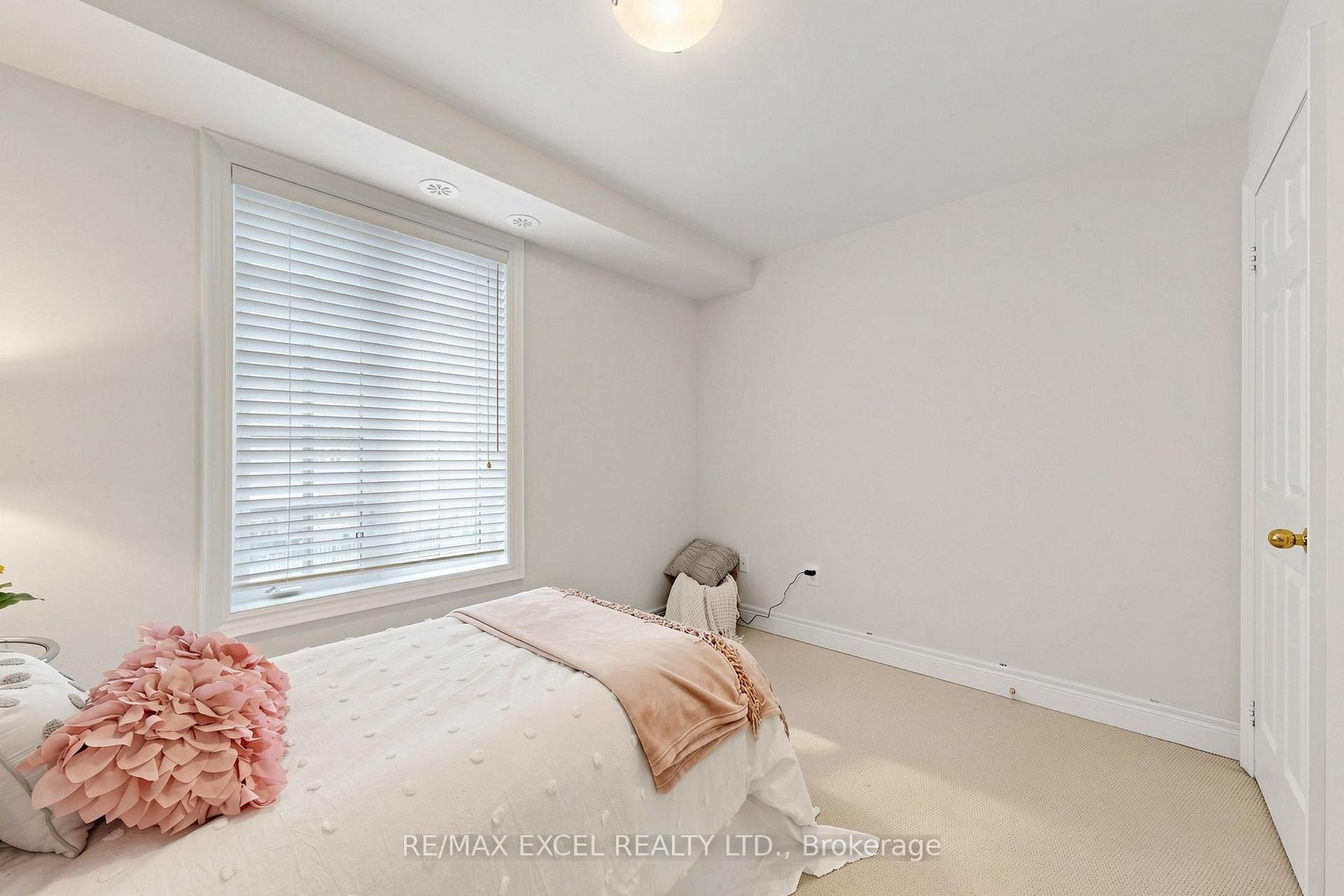 Photo 21 of 25 Lord Durham Road, Markham, Unionville — HOMEH