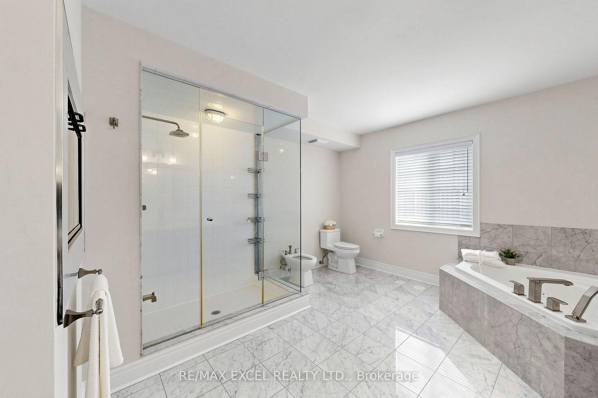 Photo 38 of 25 Lord Durham Road, Markham, Unionville — HOMEH