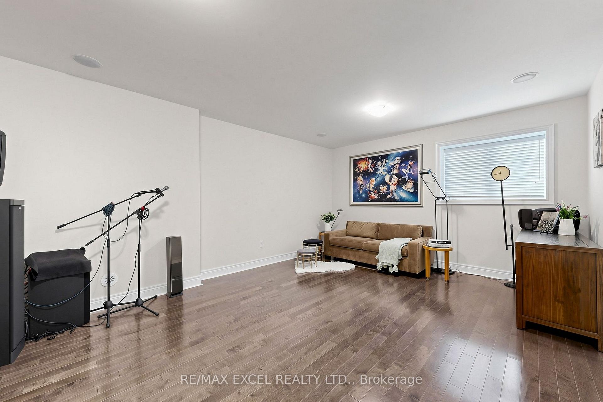 Photo 43 of 25 Lord Durham Road, Markham, Unionville — HOMEH
