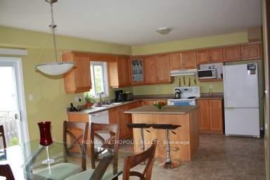 Photo 9 of 640 Violet Street, Waterloo, Erbsville/Laurelwood — HOMEH