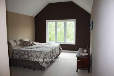 Photo 15 of 640 Violet Street, Waterloo, Erbsville/Laurelwood — HOMEH