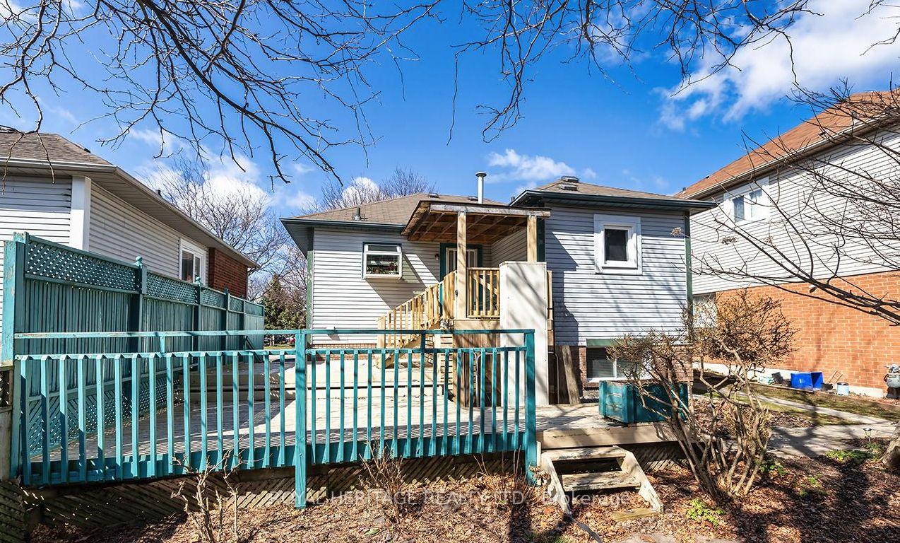 Photo 35 of 31 Thames Drive N, Whitby, Rolling Acres — HOMEH