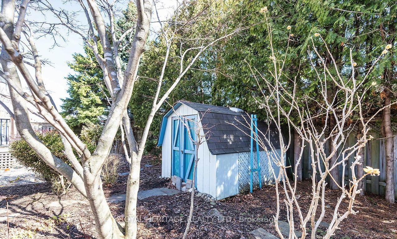 Photo 36 of 31 Thames Drive N, Whitby, Rolling Acres — HOMEH