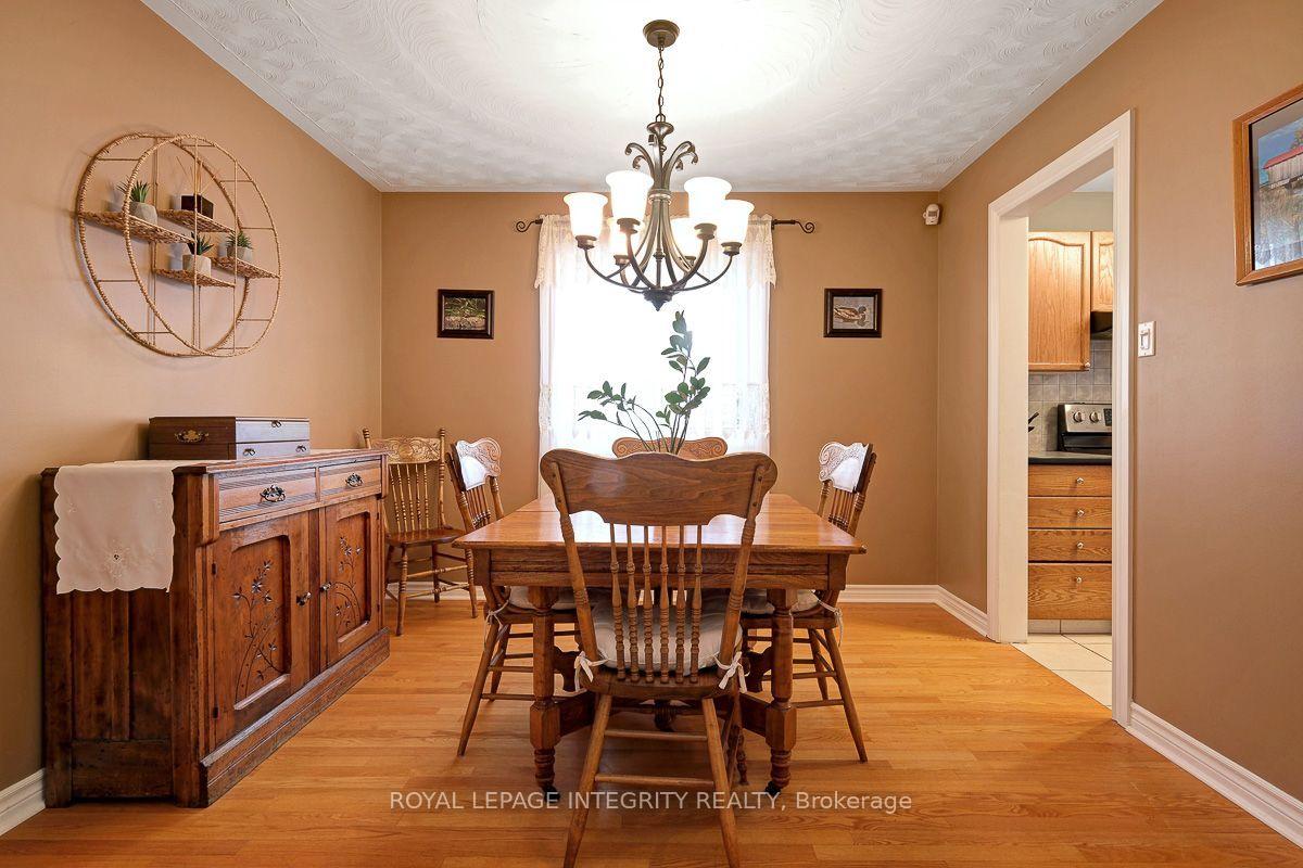 Photo 10 of 390 Oaklawn Crescent, Ottawa, Fallingbrook/Gardenway South — HOMEH