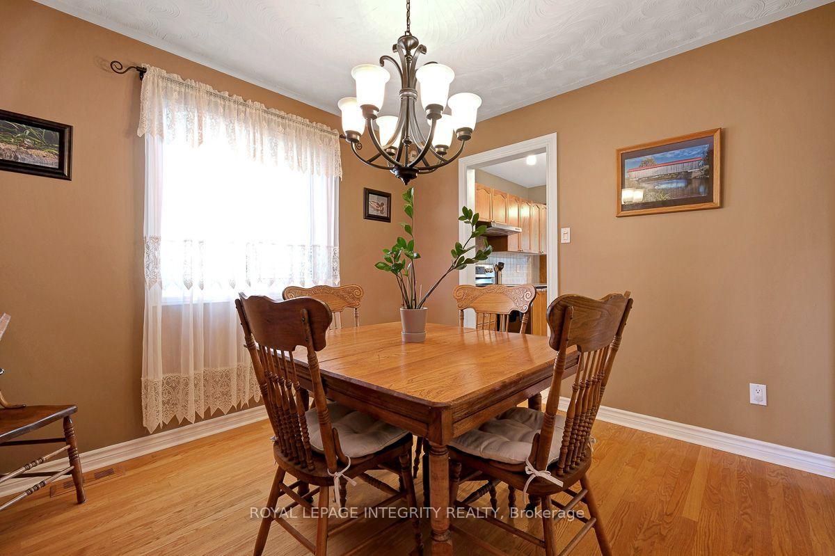 Photo 12 of 390 Oaklawn Crescent, Ottawa, Fallingbrook/Gardenway South — HOMEH