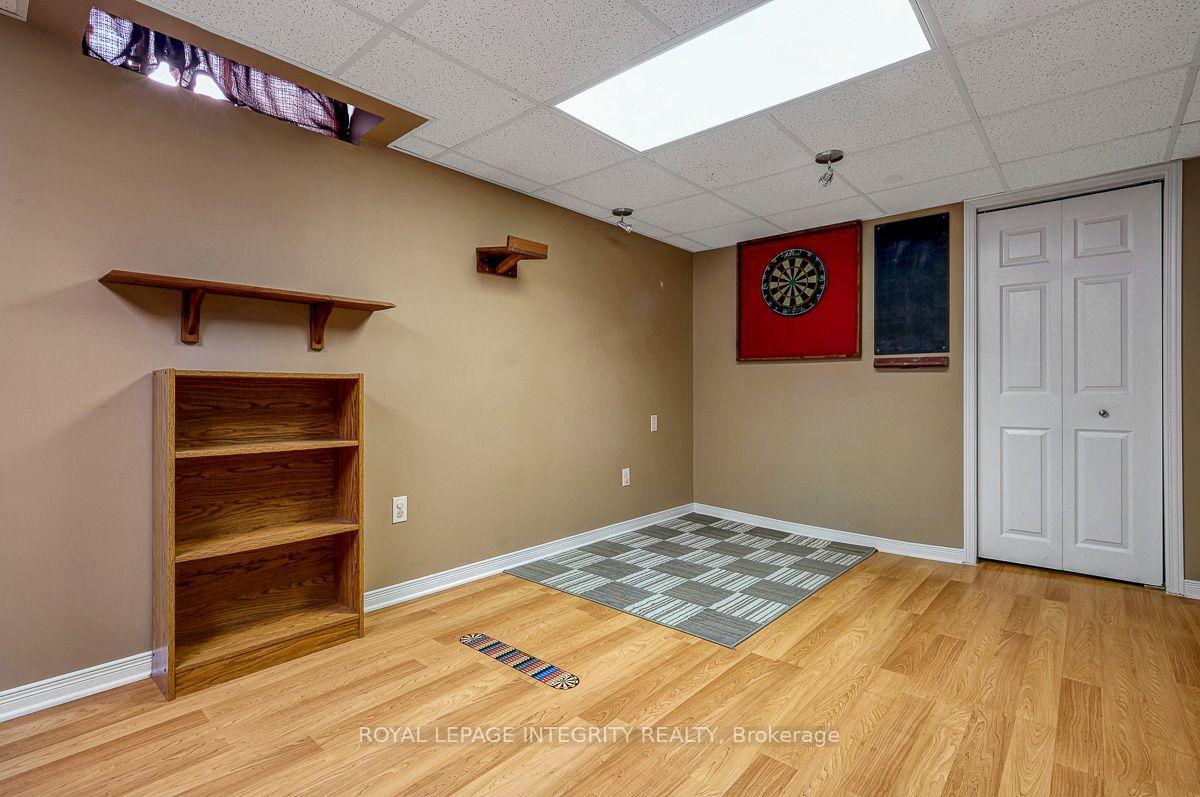 Photo 36 of 390 Oaklawn Crescent, Ottawa, Fallingbrook/Gardenway South — HOMEH