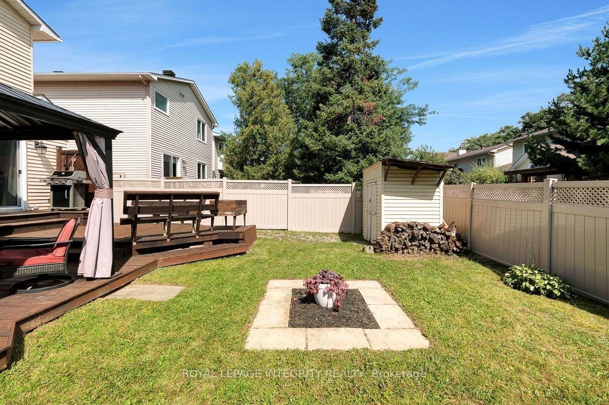 Photo 41 of 390 Oaklawn Crescent, Ottawa, Fallingbrook/Gardenway South — HOMEH