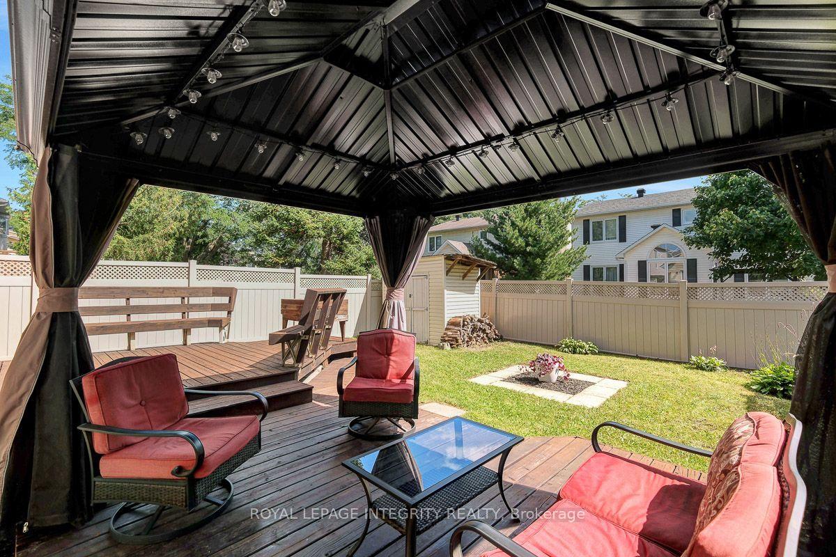 Photo 44 of 390 Oaklawn Crescent, Ottawa, Fallingbrook/Gardenway South — HOMEH