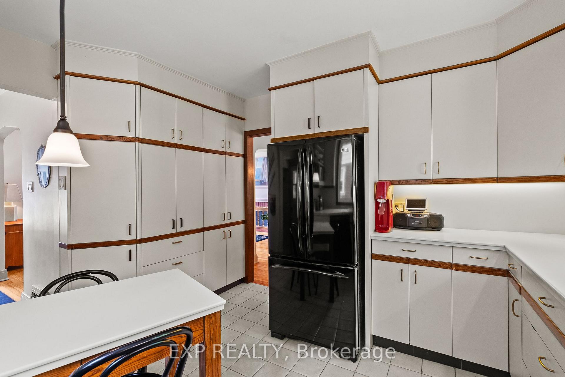 Photo 5 of 579 Broadview Avenue, Ottawa, McKellar/Highland — HOMEH