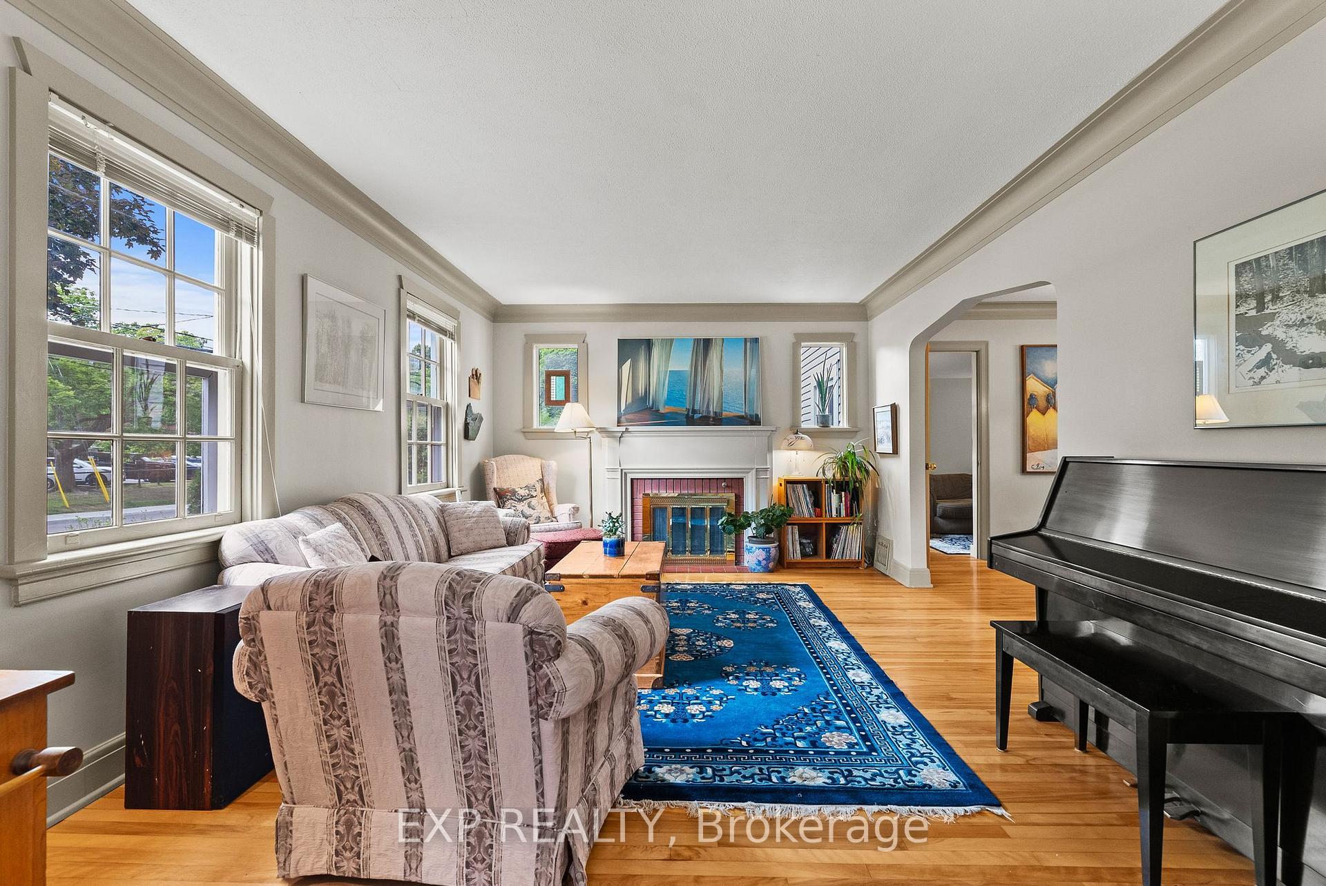 Photo 9 of 579 Broadview Avenue, Ottawa, McKellar/Highland — HOMEH