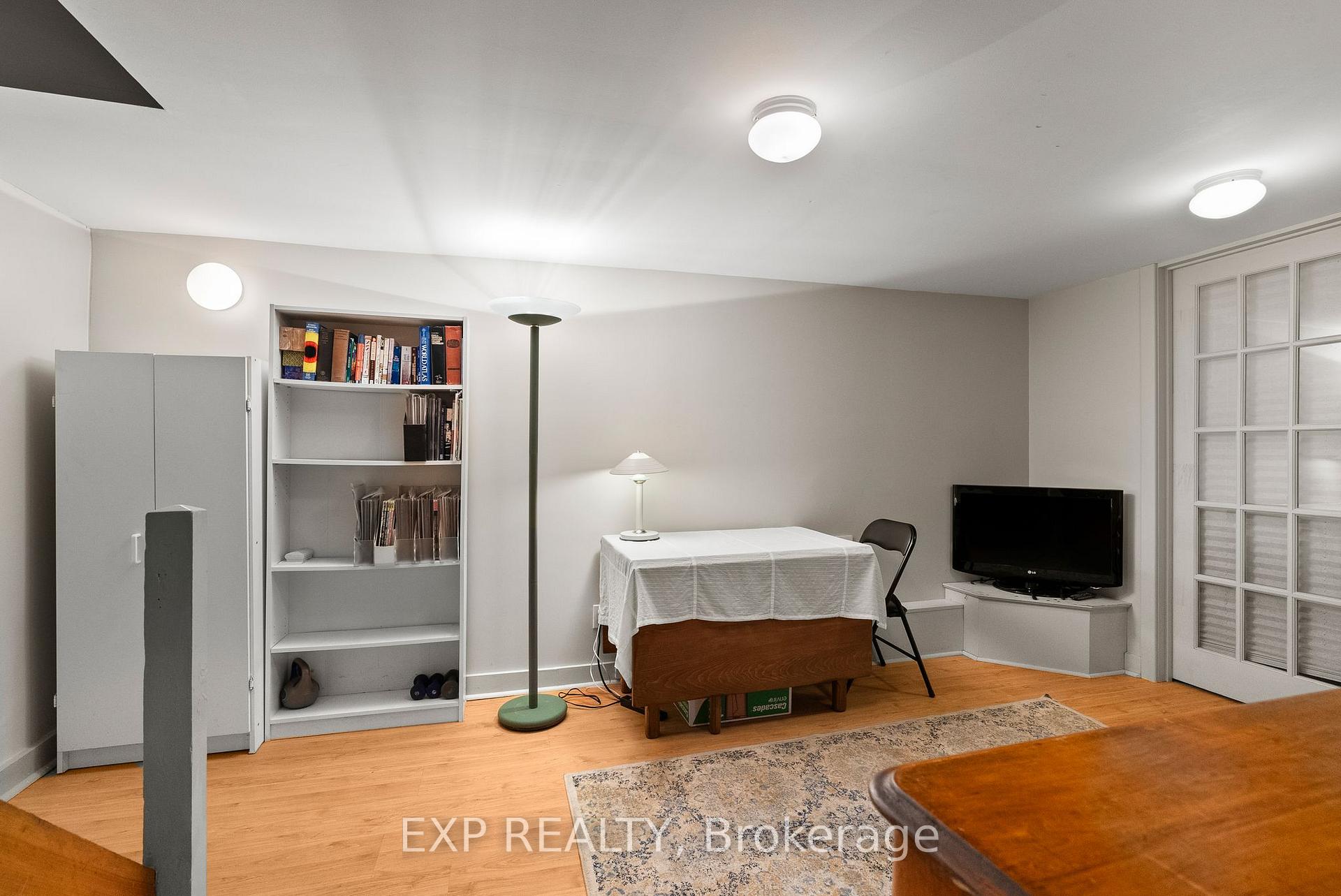 Photo 10 of 579 Broadview Avenue, Ottawa, McKellar/Highland — HOMEH