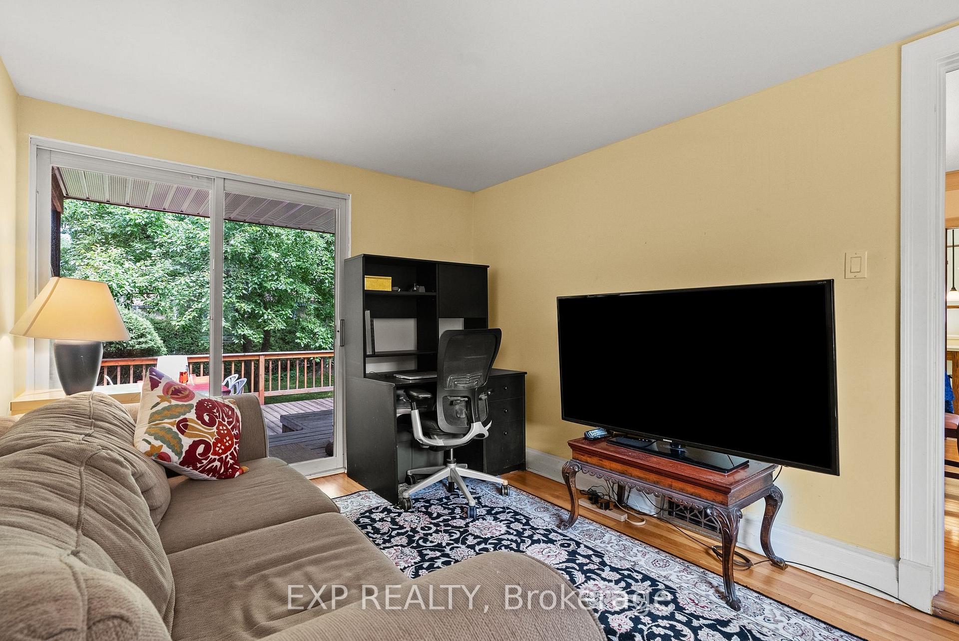 Photo 17 of 579 Broadview Avenue, Ottawa, McKellar/Highland — HOMEH