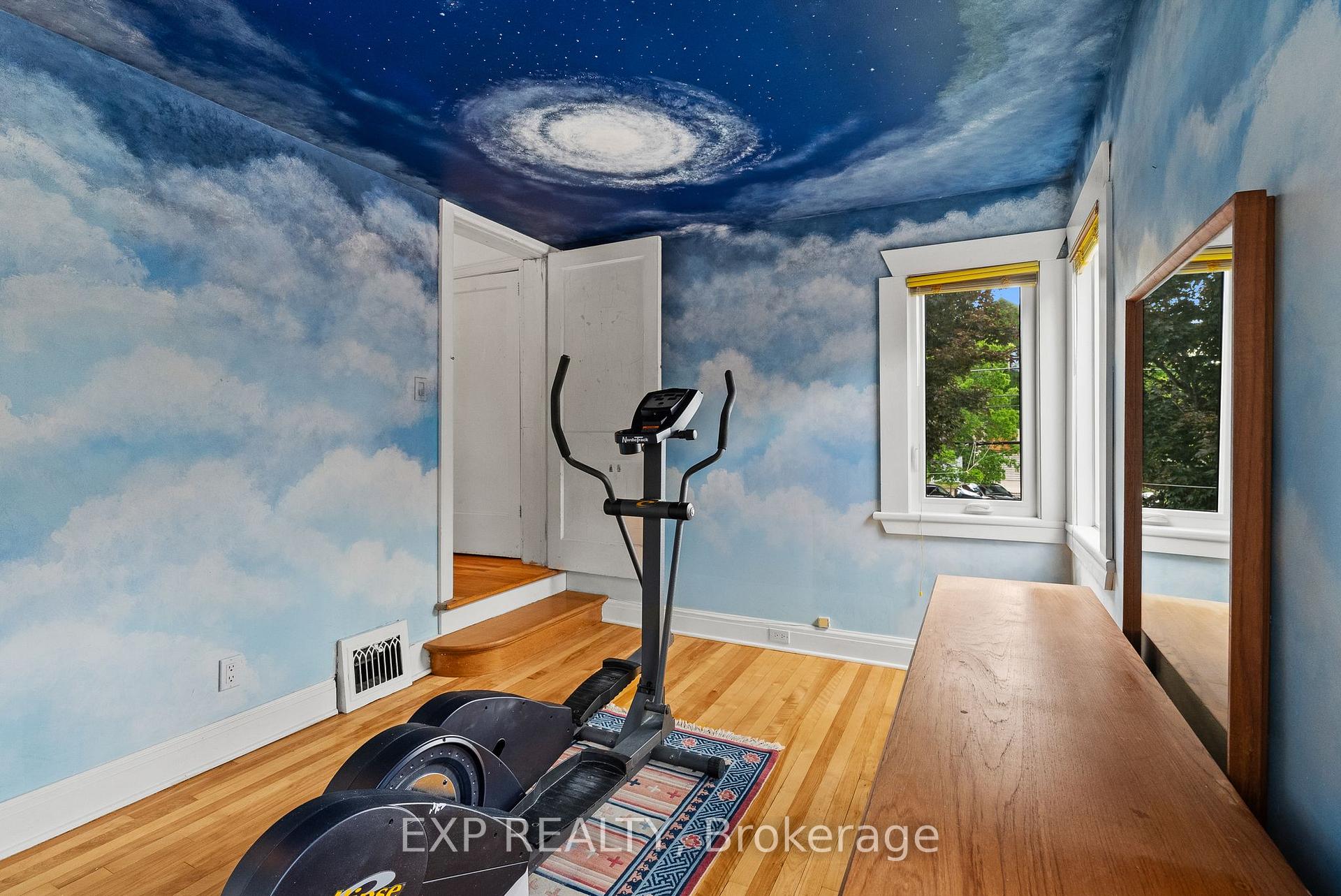 Photo 26 of 579 Broadview Avenue, Ottawa, McKellar/Highland — HOMEH