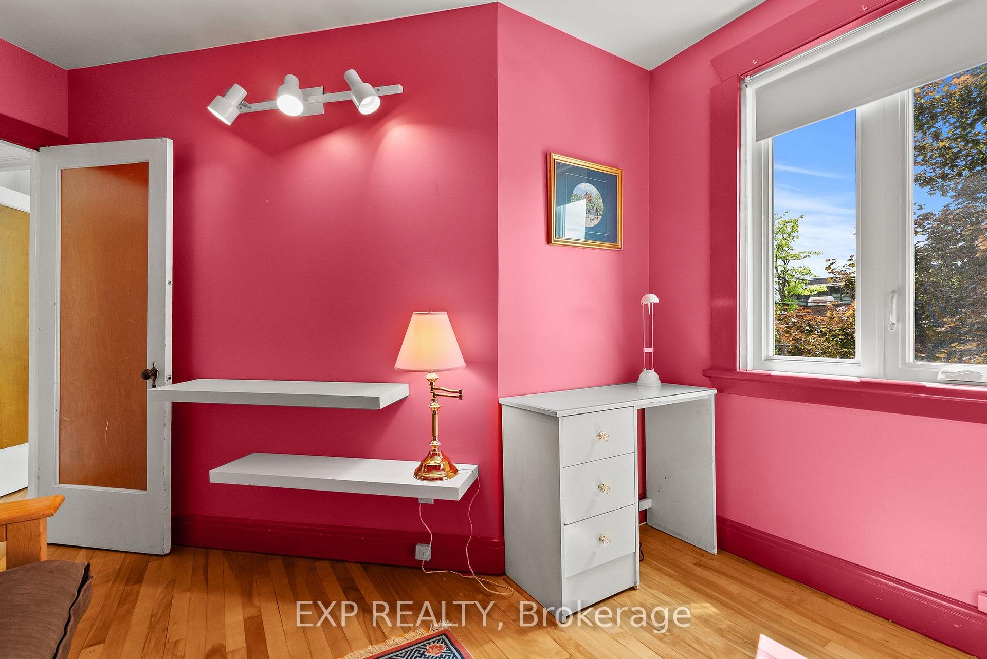 Photo 28 of 579 Broadview Avenue, Ottawa, McKellar/Highland — HOMEH