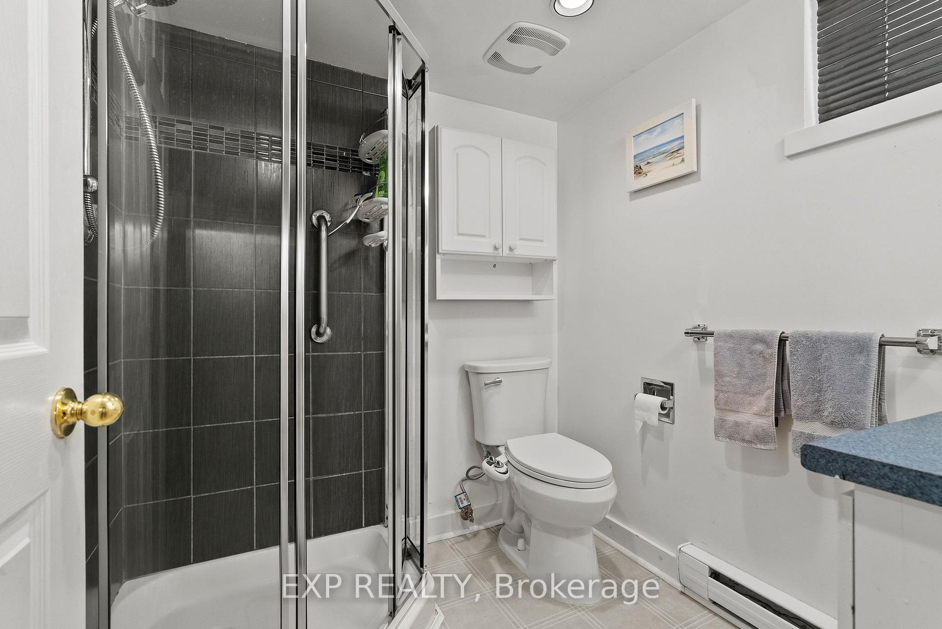 Photo 36 of 579 Broadview Avenue, Ottawa, McKellar/Highland — HOMEH