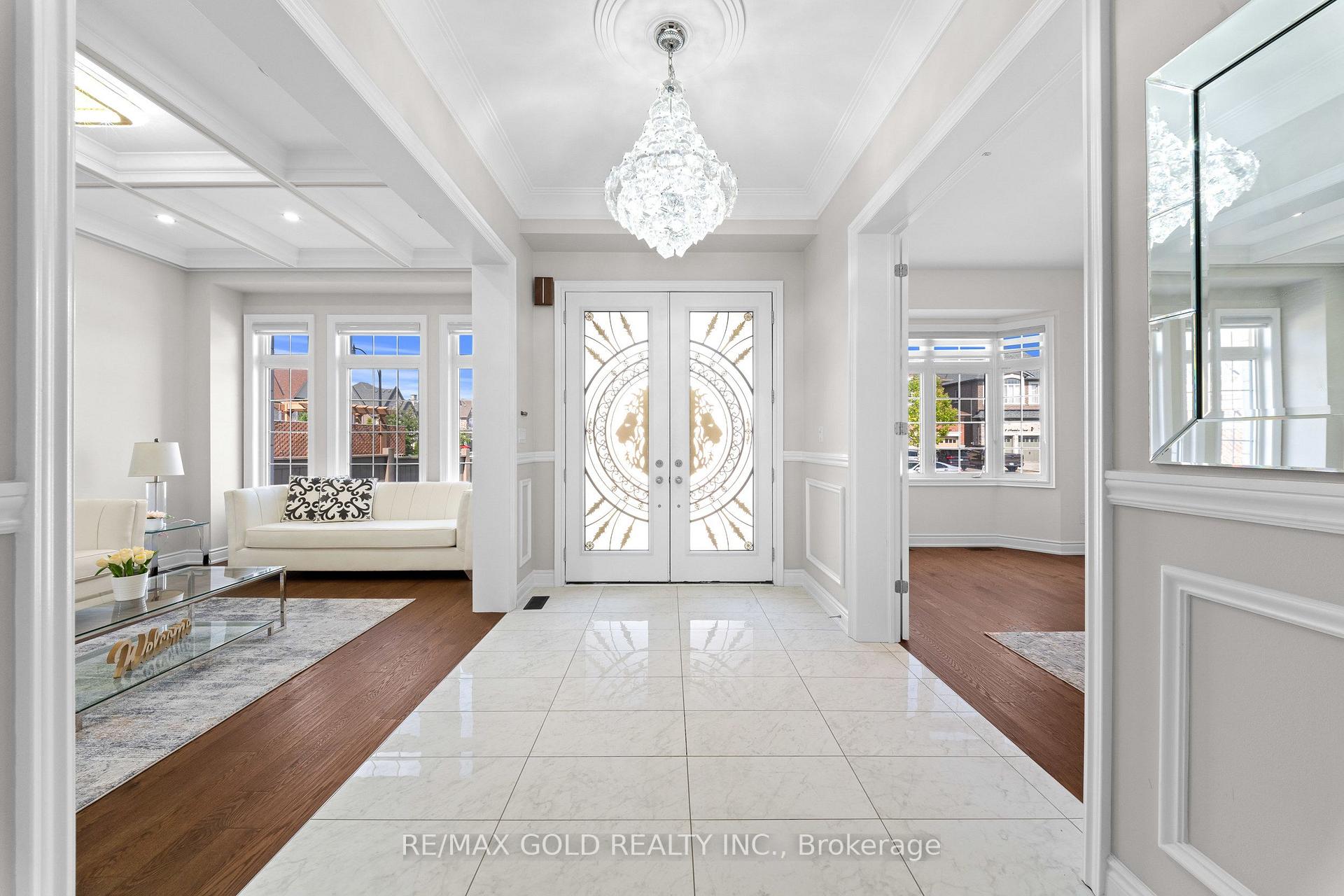 Photo 4 of 5 Anatolia Street, Brampton, Toronto Gore Rural Estate — HOMEH