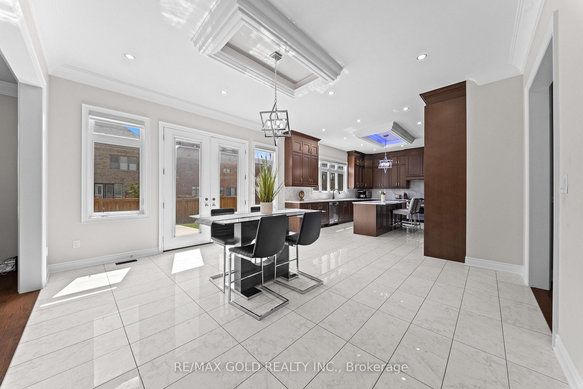 Photo 13 of 5 Anatolia Street, Brampton, Toronto Gore Rural Estate — HOMEH