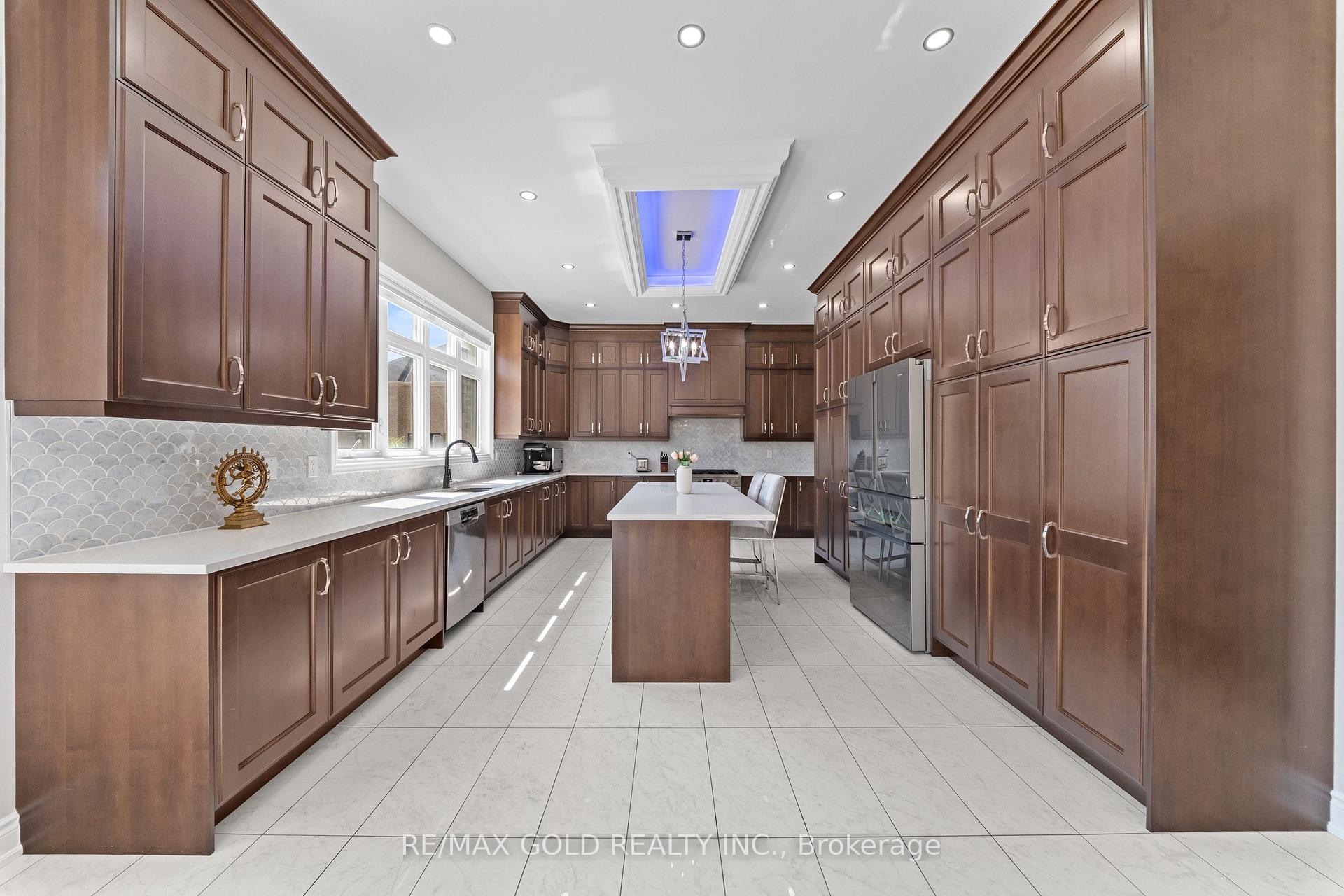 Photo 15 of 5 Anatolia Street, Brampton, Toronto Gore Rural Estate — HOMEH