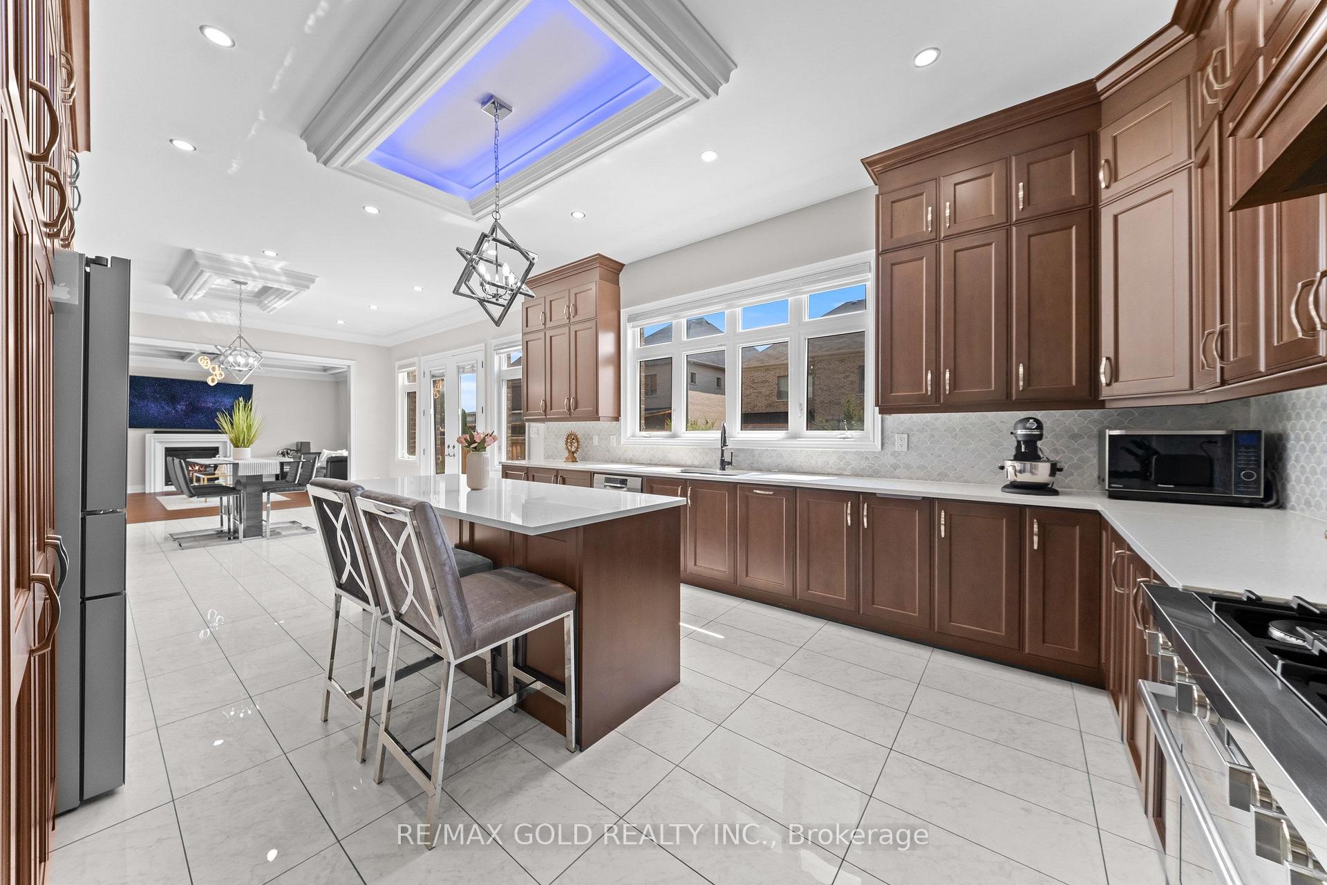 Photo 17 of 5 Anatolia Street, Brampton, Toronto Gore Rural Estate — HOMEH