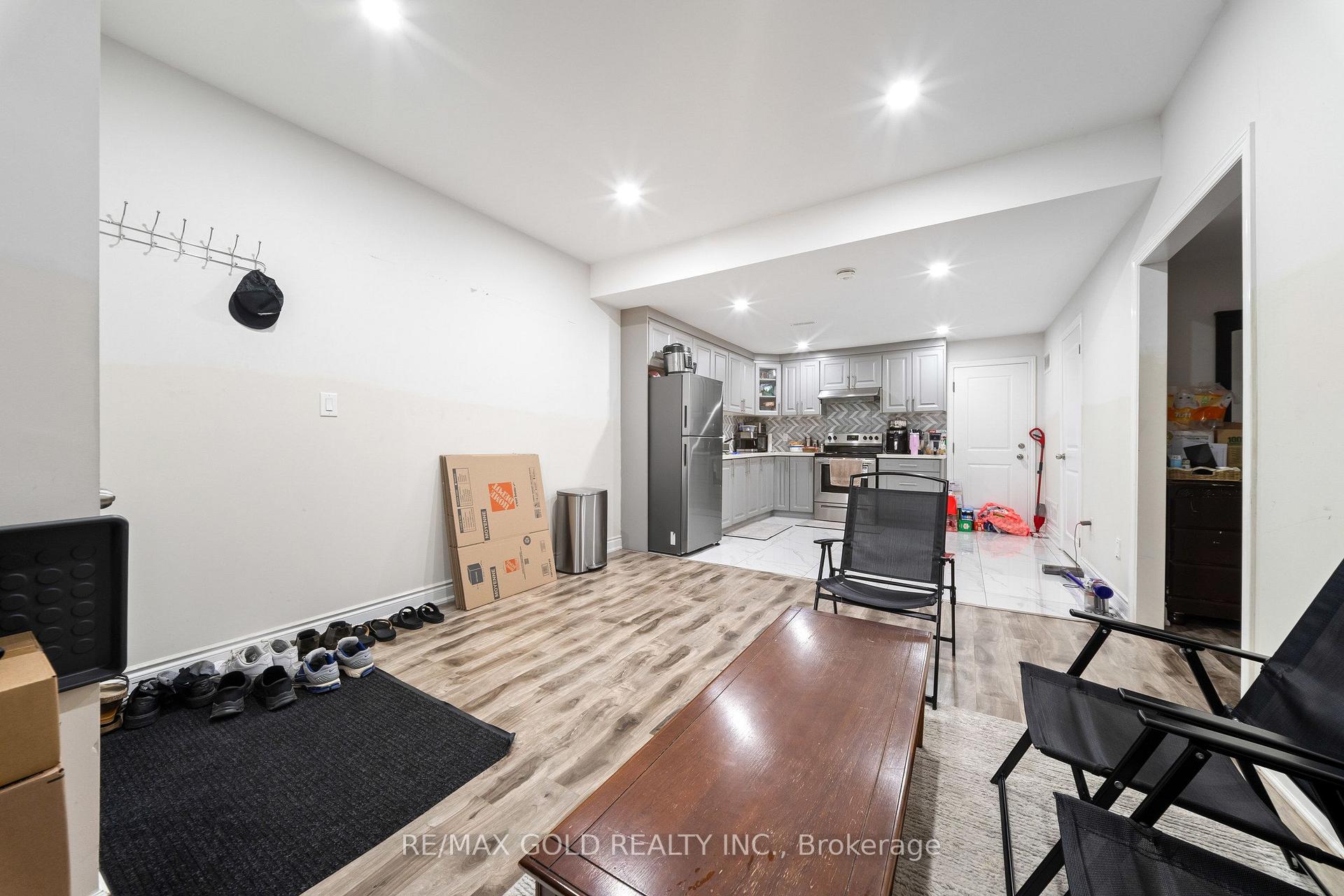 Photo 37 of 5 Anatolia Street, Brampton, Toronto Gore Rural Estate — HOMEH