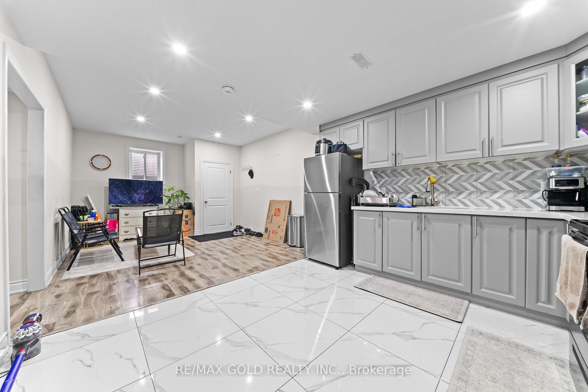 Photo 42 of 5 Anatolia Street, Brampton, Toronto Gore Rural Estate — HOMEH