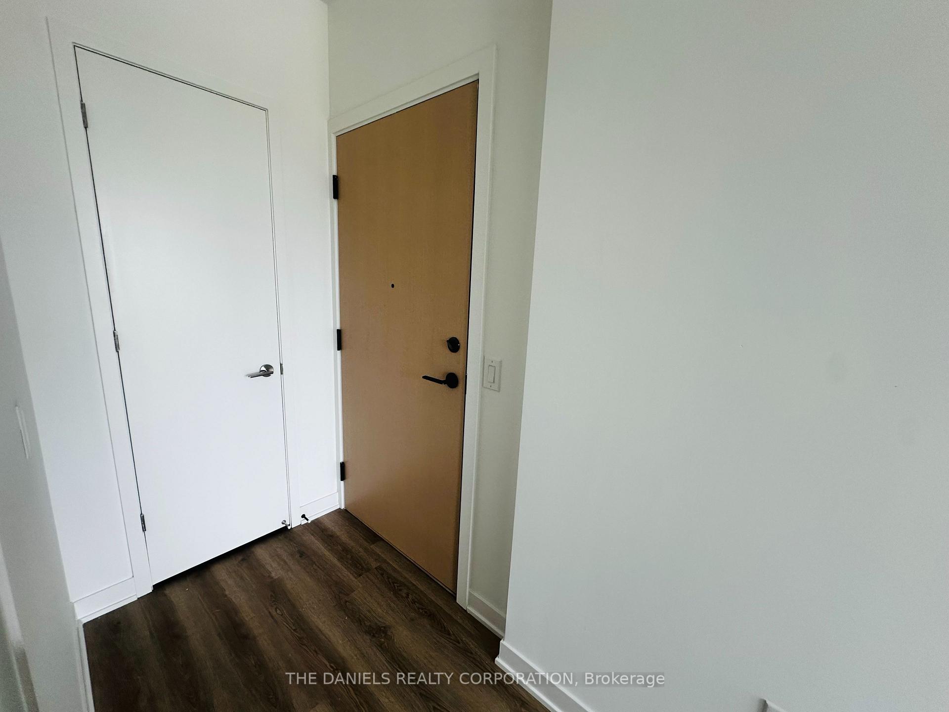 Photo 6 of Unit 1610, 10 Oak Street, Toronto, Regent Park — HOMEH