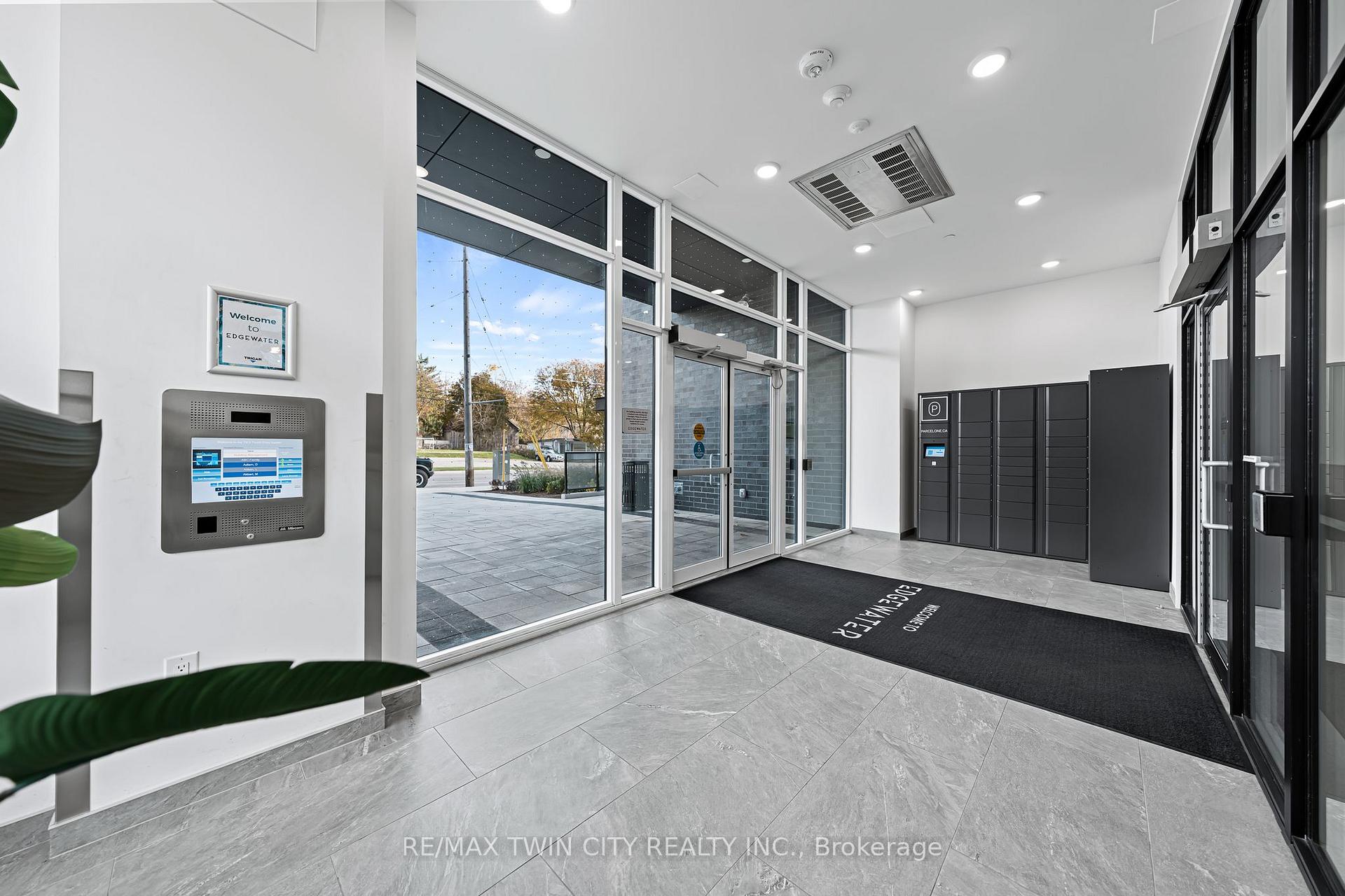 Photo 3 of Unit 601, 71 Wyndham Street S, Guelph, St. Patrick's Ward — HOMEH