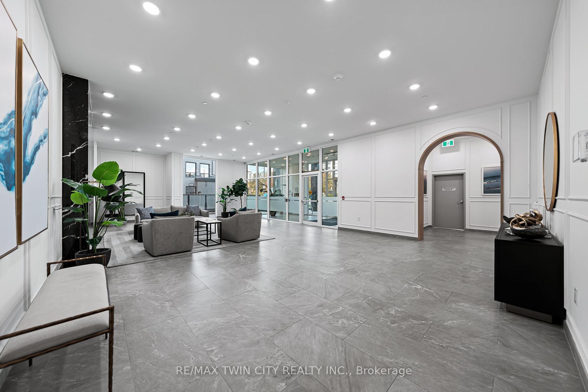 Photo 4 of Unit 601, 71 Wyndham Street S, Guelph, St. Patrick's Ward — HOMEH