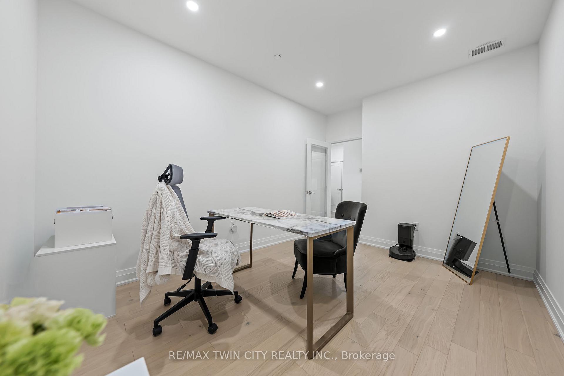 Photo 34 of Unit 601, 71 Wyndham Street S, Guelph, St. Patrick's Ward — HOMEH