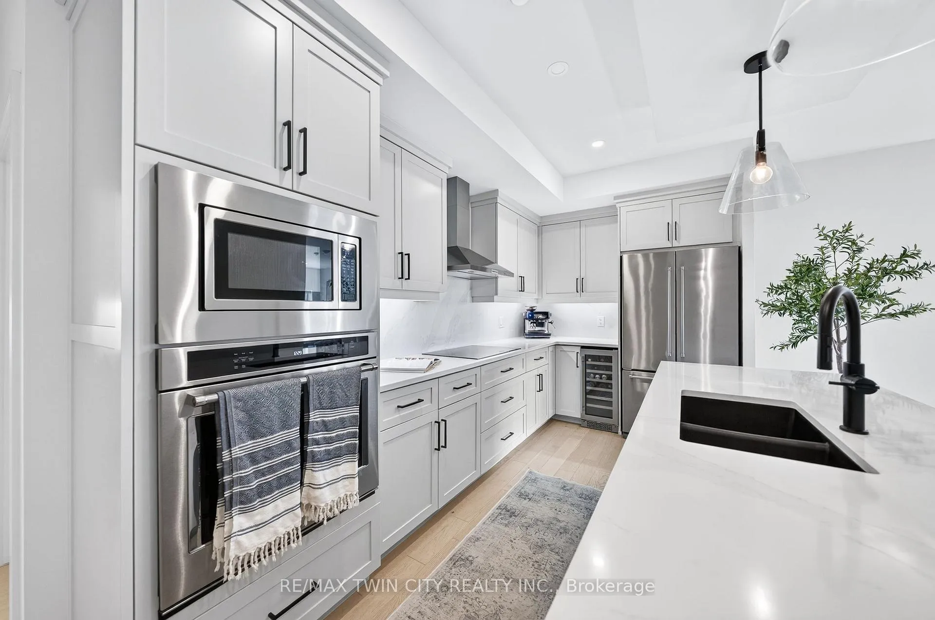 Photo 13 of Unit 601, 71 Wyndham Street S, Guelph, St. Patrick's Ward — HOMEH