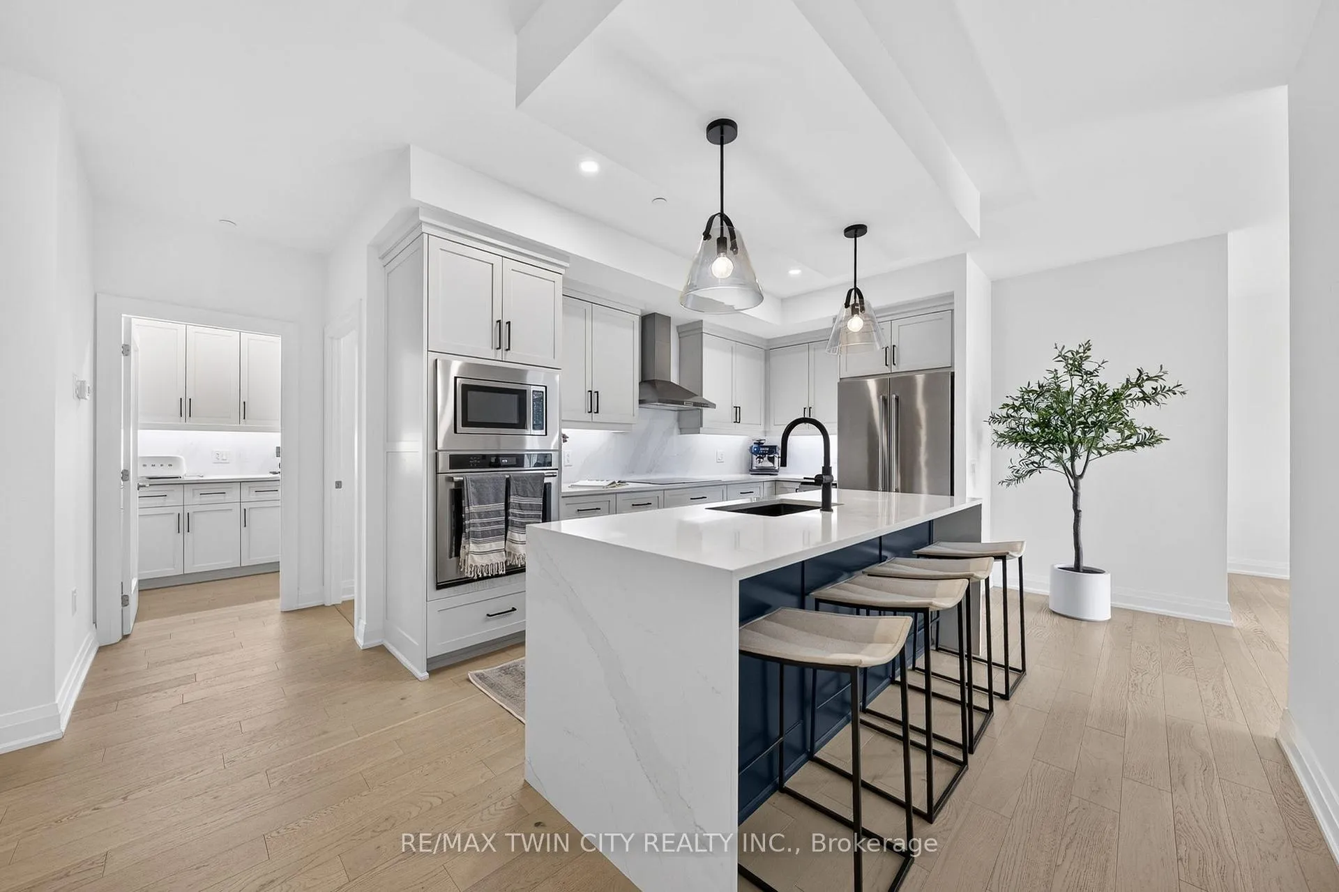 Photo 14 of Unit 601, 71 Wyndham Street S, Guelph, St. Patrick's Ward — HOMEH