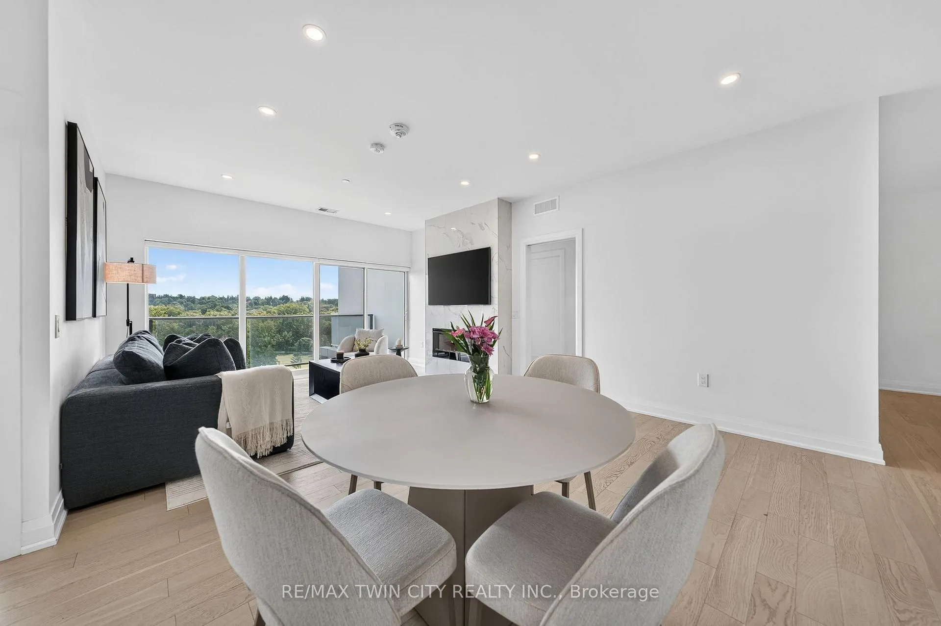 Photo 18 of Unit 601, 71 Wyndham Street S, Guelph, St. Patrick's Ward — HOMEH