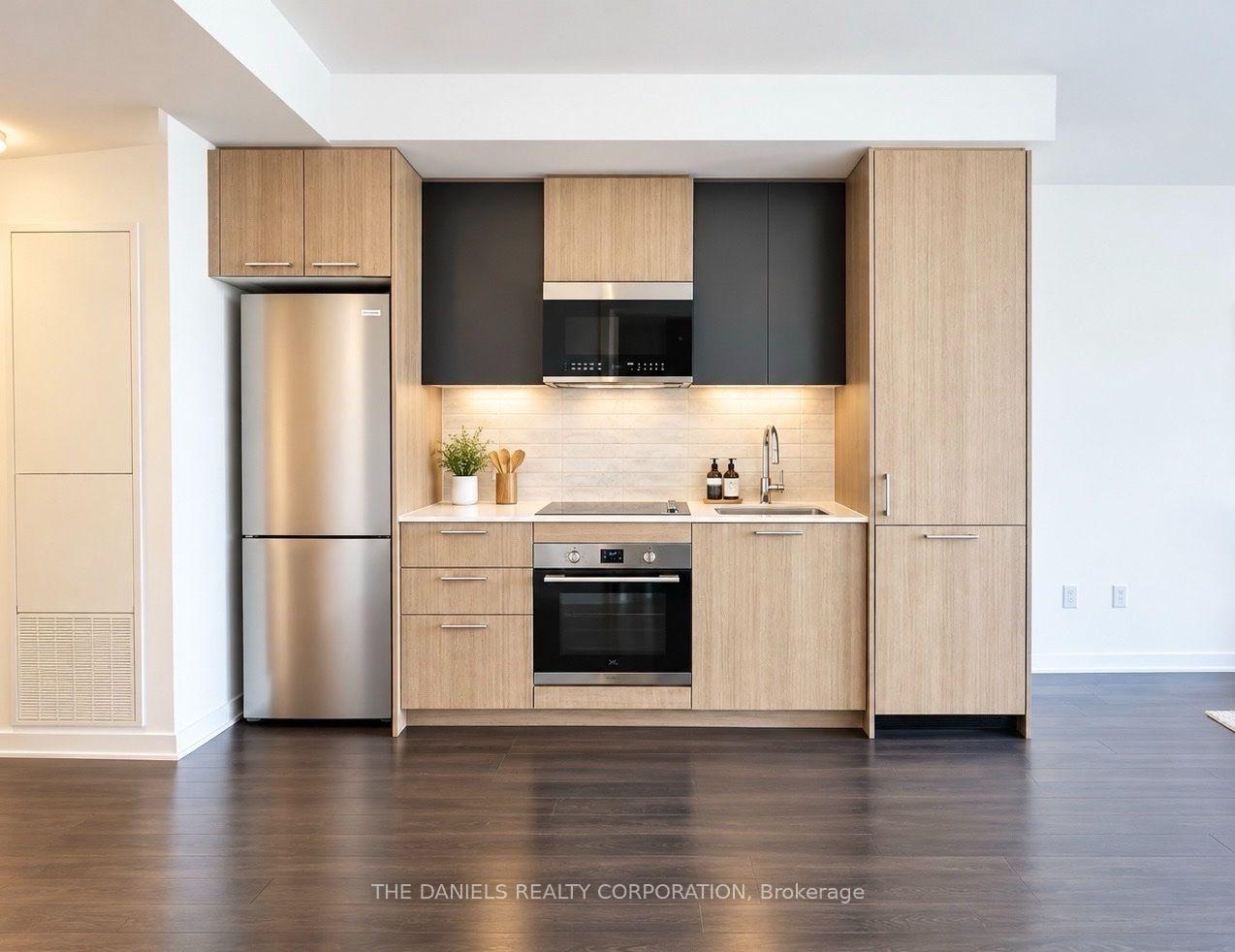 Photo 2 of Unit 1002, 10 Oak Street, Toronto, Regent Park — HOMEH