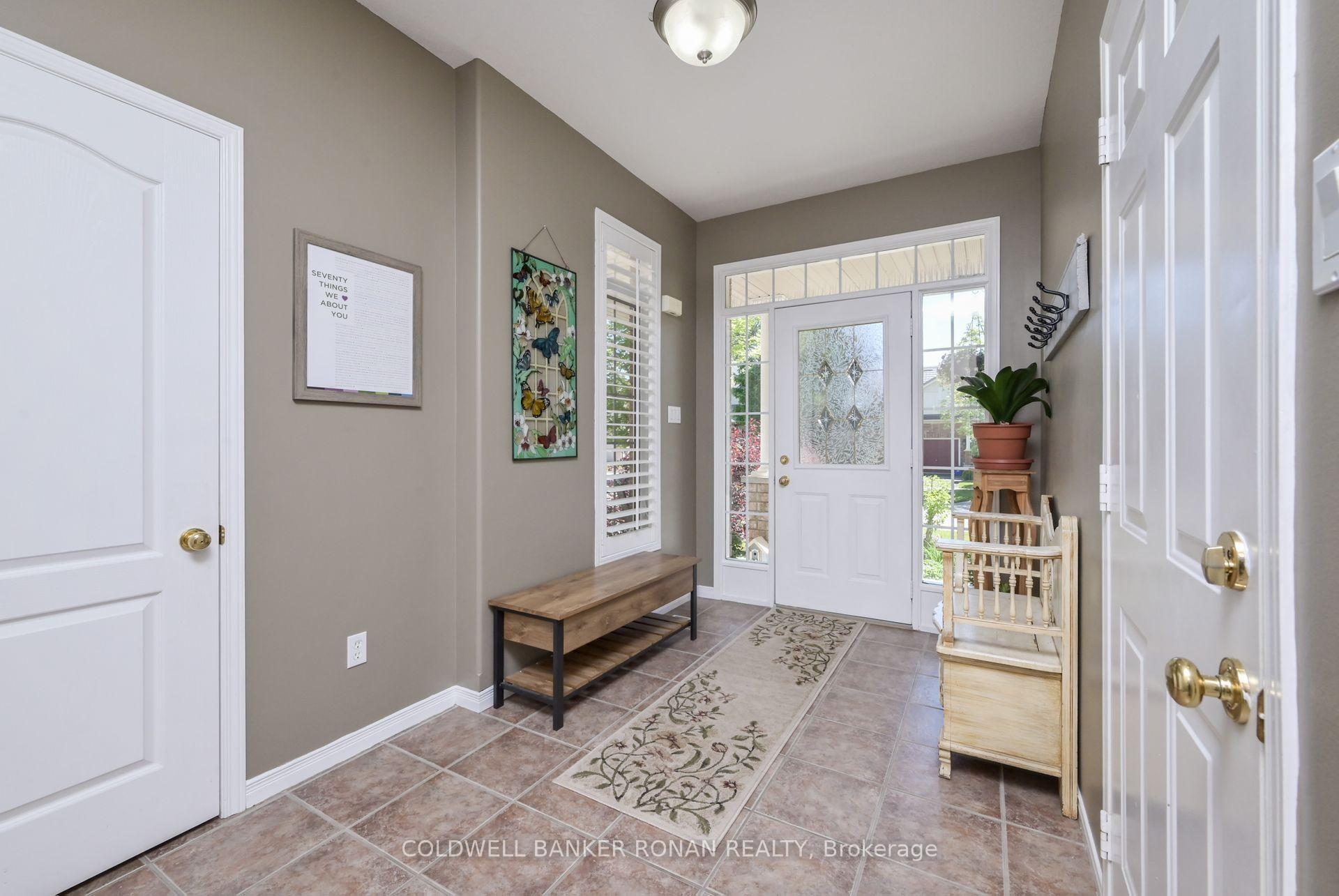 Photo 4 of 22 Chantler Road, New Tecumseth, Alliston — HOMEH