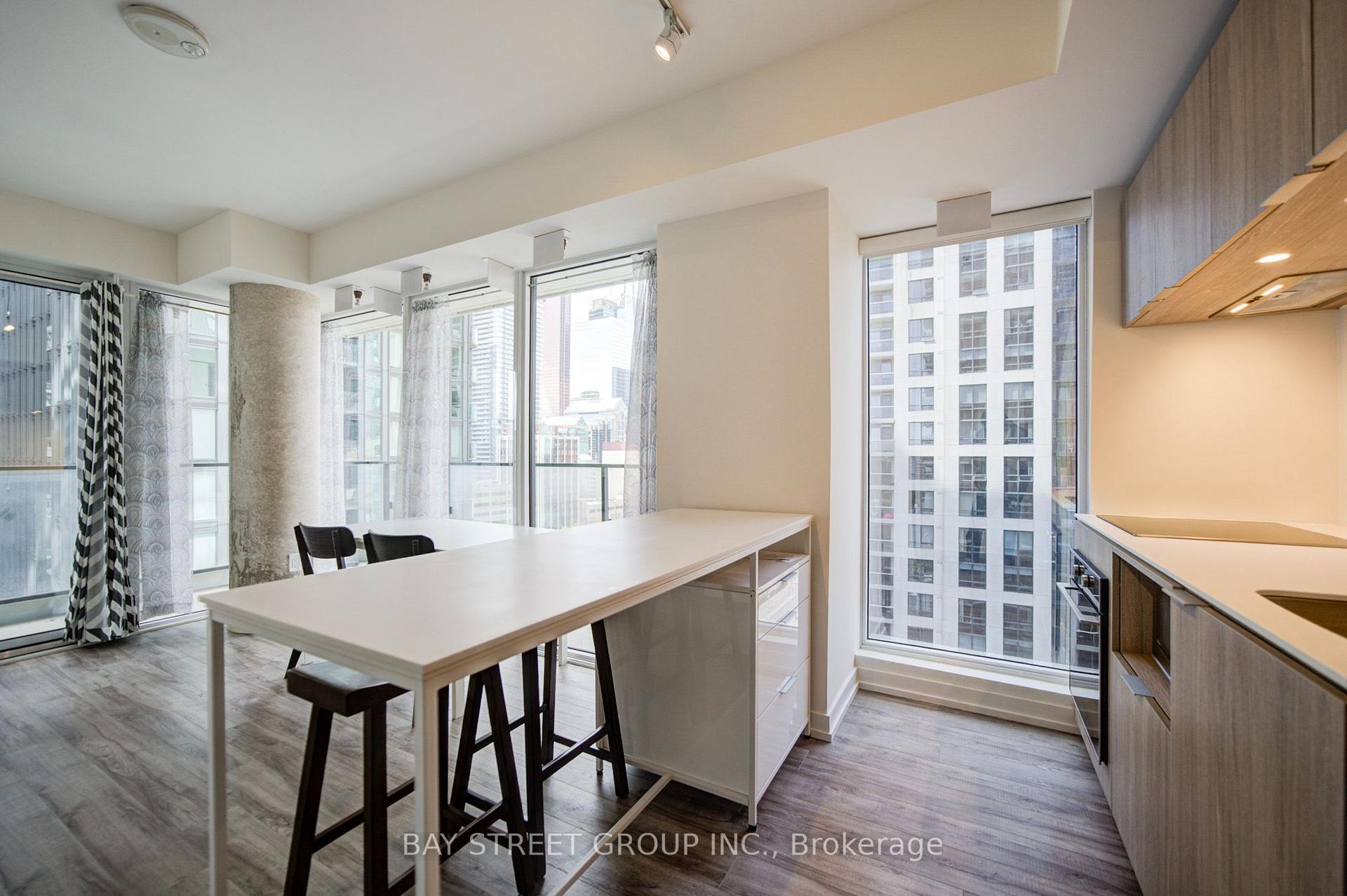Photo 8 of Unit 1802, 77 Shuter Street, Toronto, Church-Yonge Corridor — HOMEH
