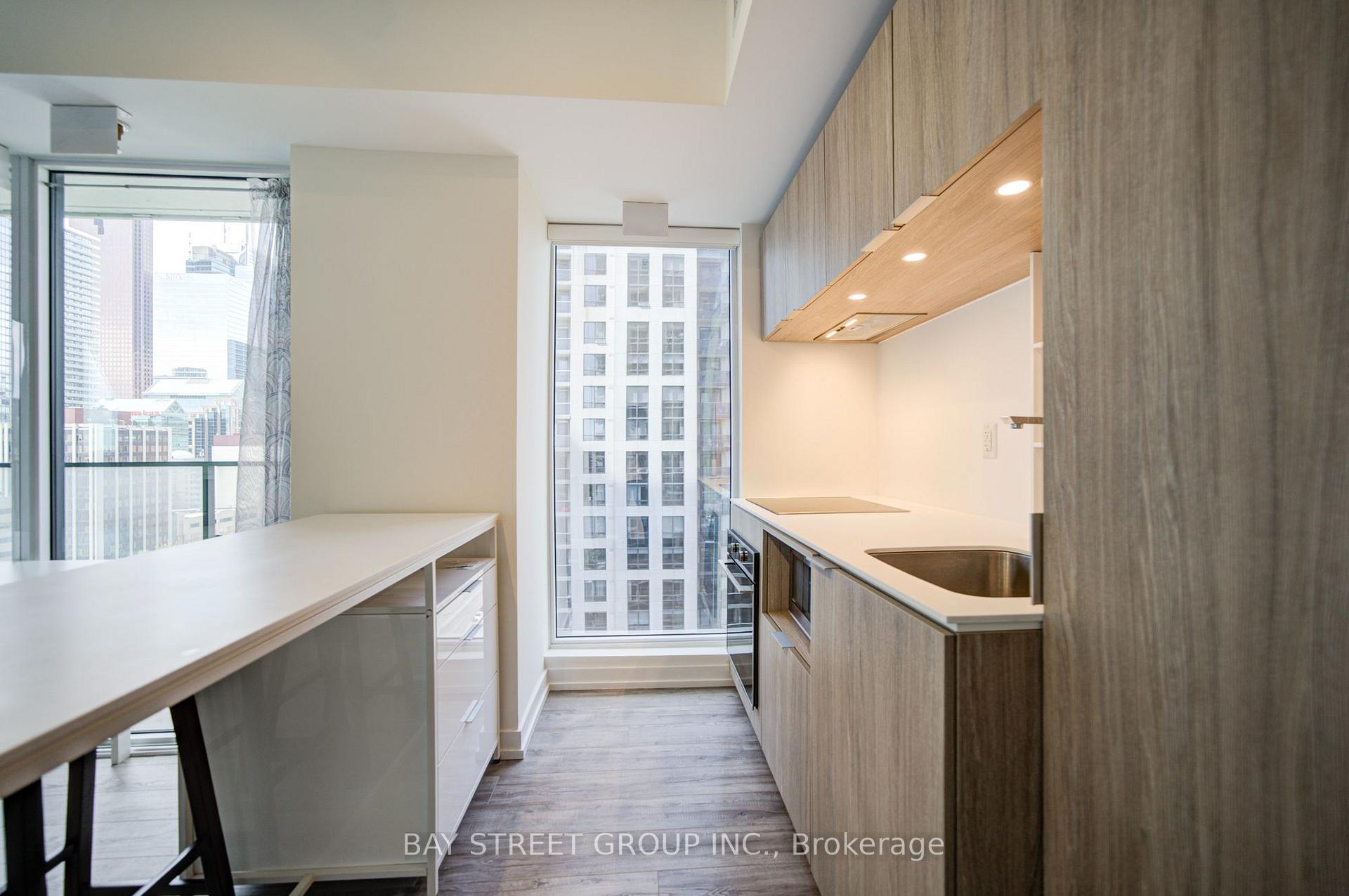 Photo 9 of Unit 1802, 77 Shuter Street, Toronto, Church-Yonge Corridor — HOMEH
