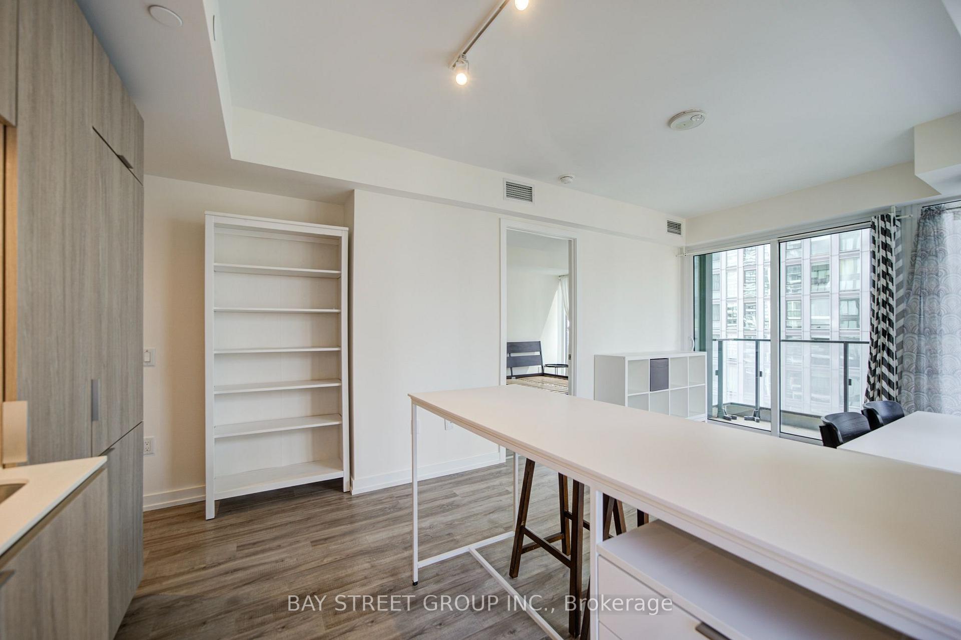 Photo 10 of Unit 1802, 77 Shuter Street, Toronto, Church-Yonge Corridor — HOMEH