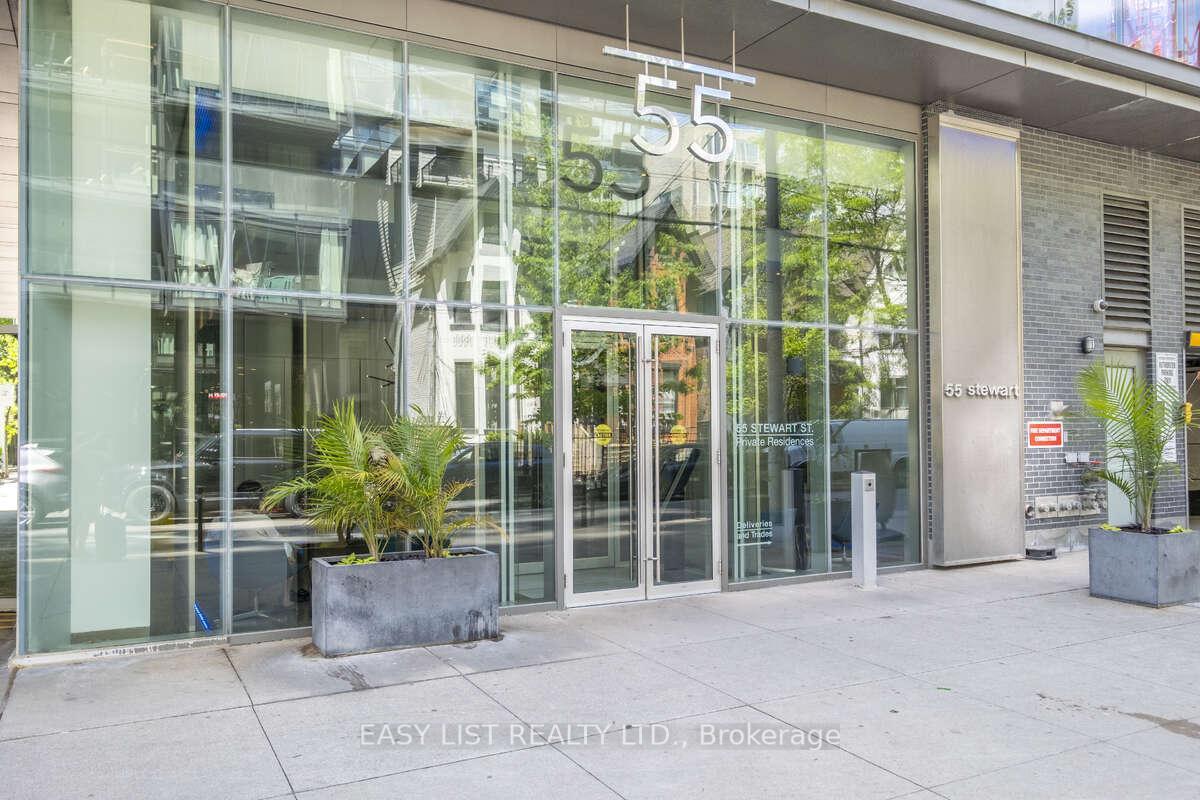 Photo 2 of Unit 822, 55 Stewart Street, Toronto, Waterfront Communities — HOMEH