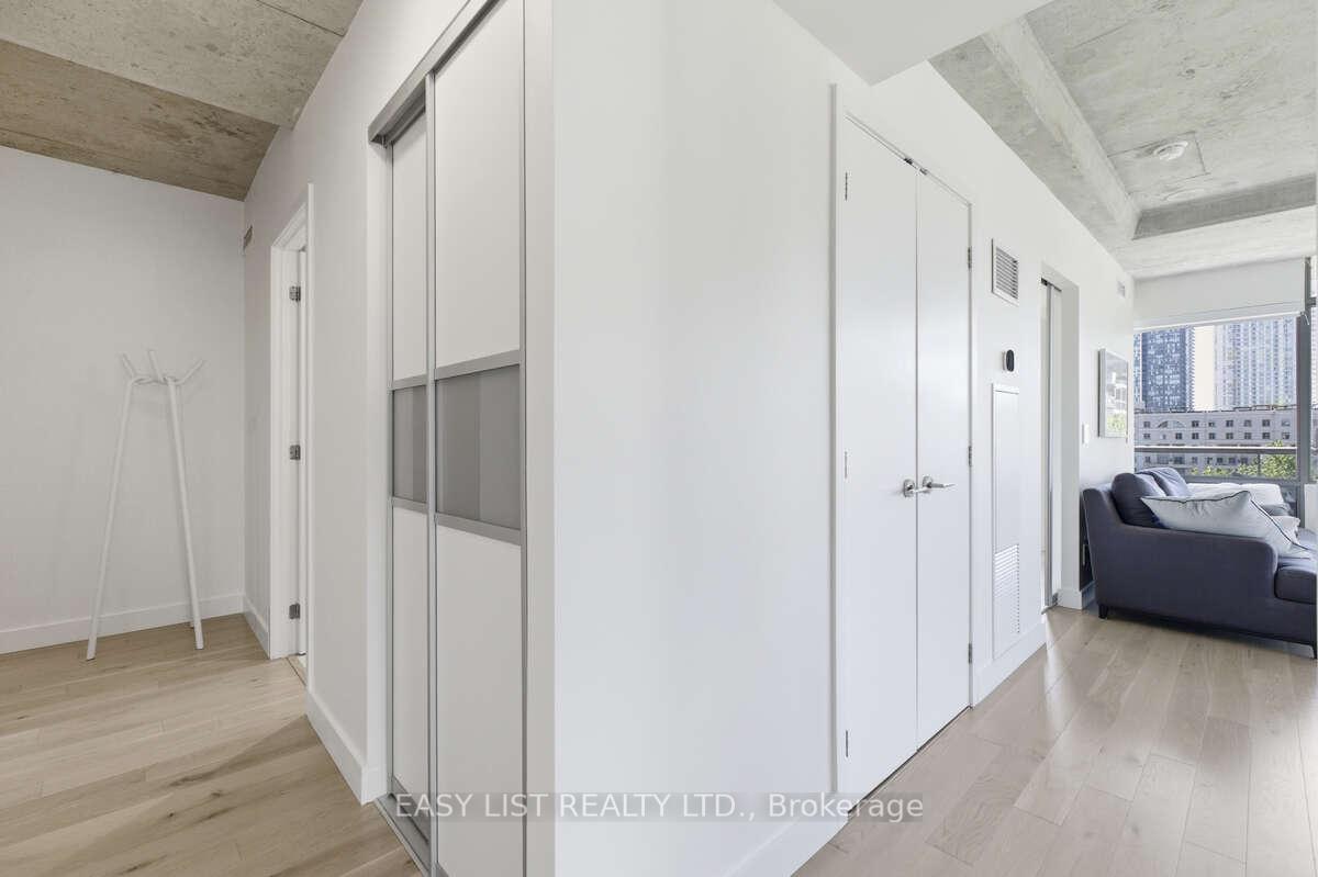 Photo 5 of Unit 822, 55 Stewart Street, Toronto, Waterfront Communities — HOMEH