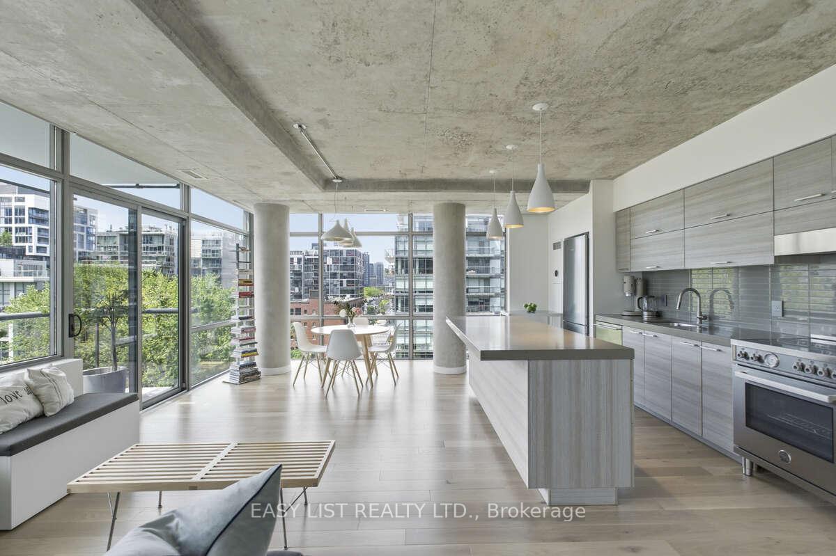 Photo 7 of Unit 822, 55 Stewart Street, Toronto, Waterfront Communities — HOMEH