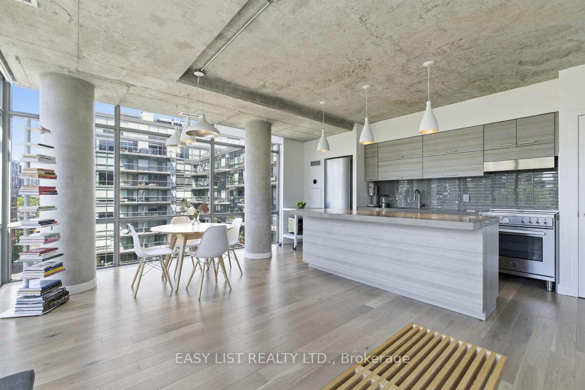 Photo 8 of Unit 822, 55 Stewart Street, Toronto, Waterfront Communities — HOMEH
