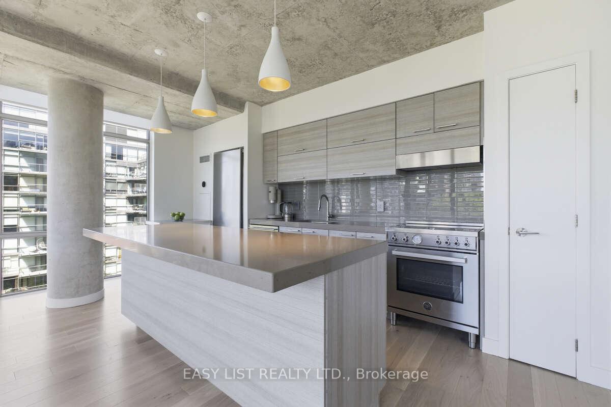 Photo 10 of Unit 822, 55 Stewart Street, Toronto, Waterfront Communities — HOMEH