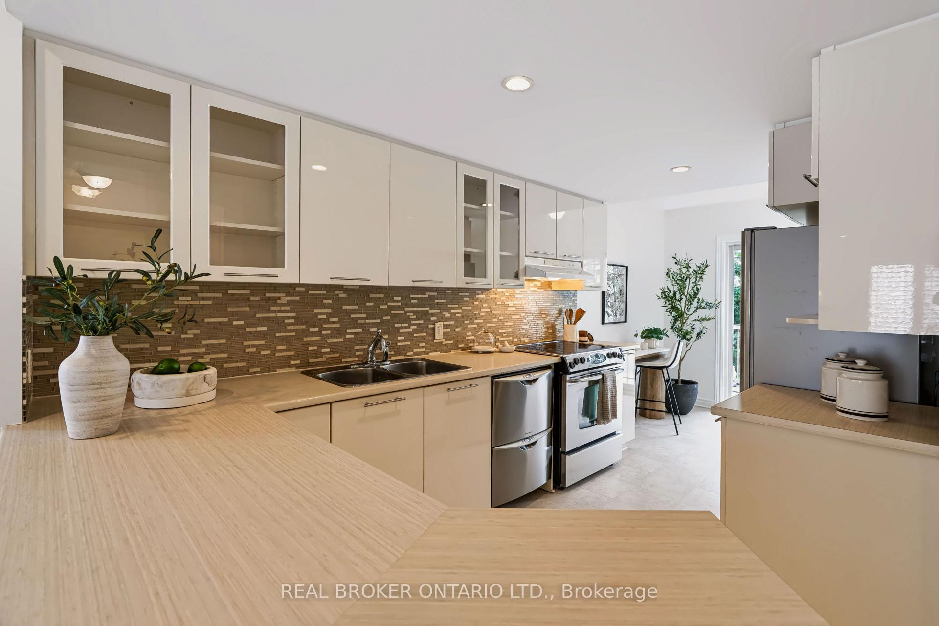 Photo 6 of Unit 79, 325 Paseo Private, Ottawa, Centrepointe — HOMEH