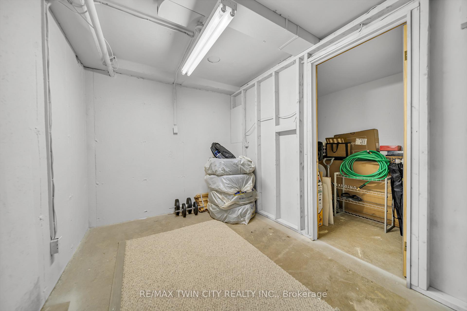 Photo 30 of Unit 101, 121 University Avenue E, Waterloo, Lincoln Heights — HOMEH