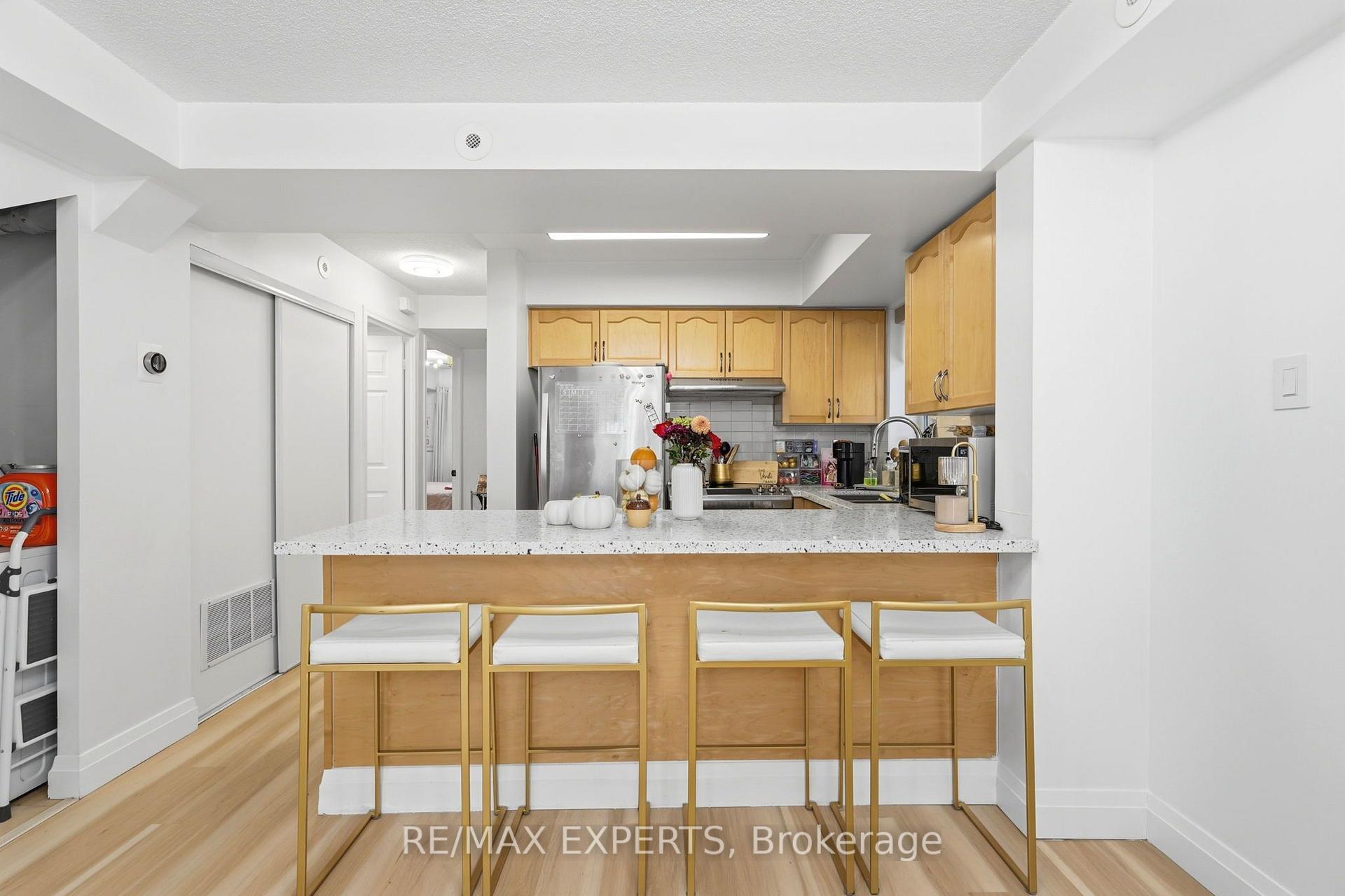 Photo 11 of Unit 2025, 85 George Appleton Way, North York, Downsview-Roding-CFB — HOMEH