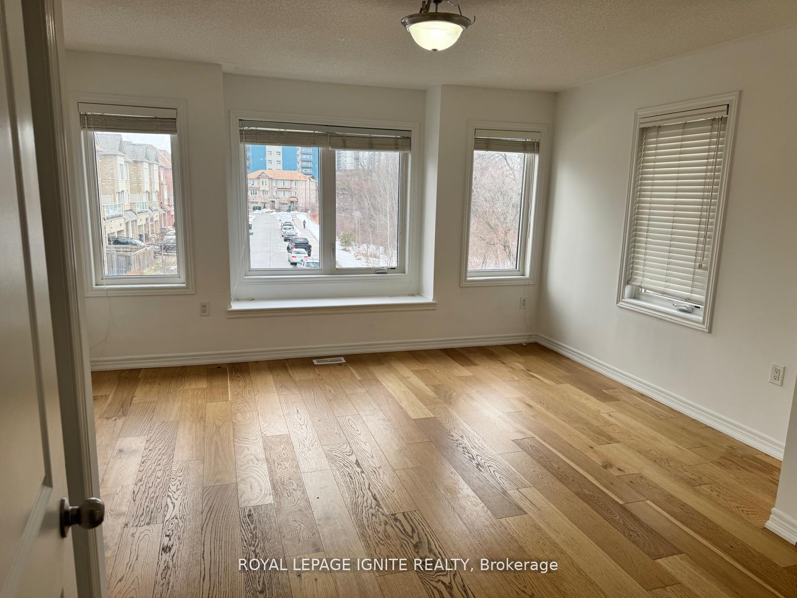 Photo 8 of 1309 Danforth Road, Scarborough, Eglinton East — HOMEH
